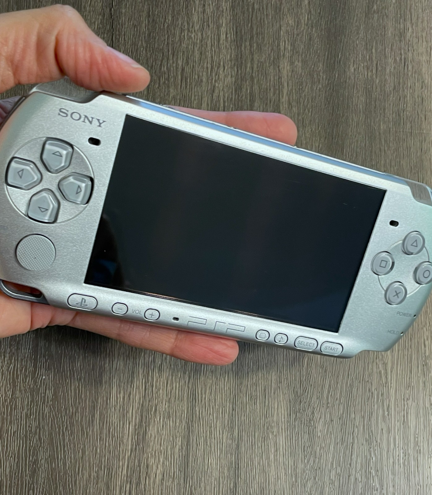 Sony PSP 3001 Silver Console Bundle Tested w/ GTA Vice City + 1GB Card