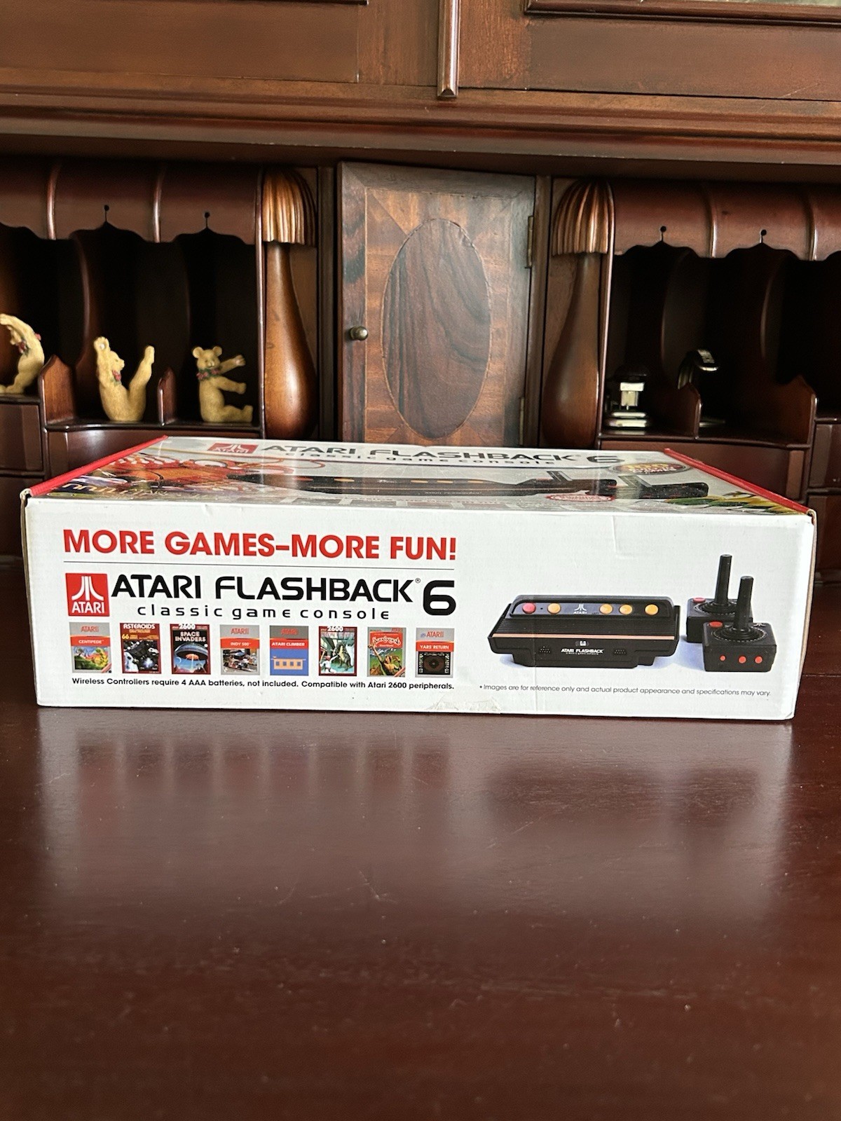 Atari Flashback 6 Classic Game System w/100 Built-in Games 2 Game Controllers