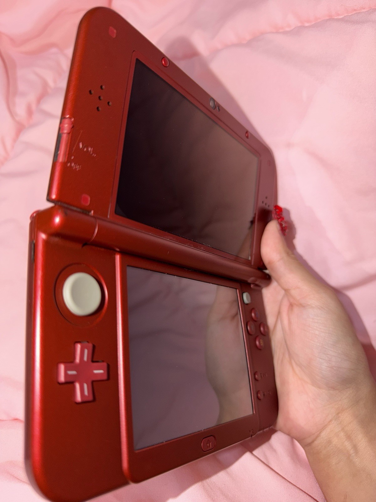 Nintendo 3DS XL Red Handheld System, 3D Capable, 4GB, Region Free (RED-001)