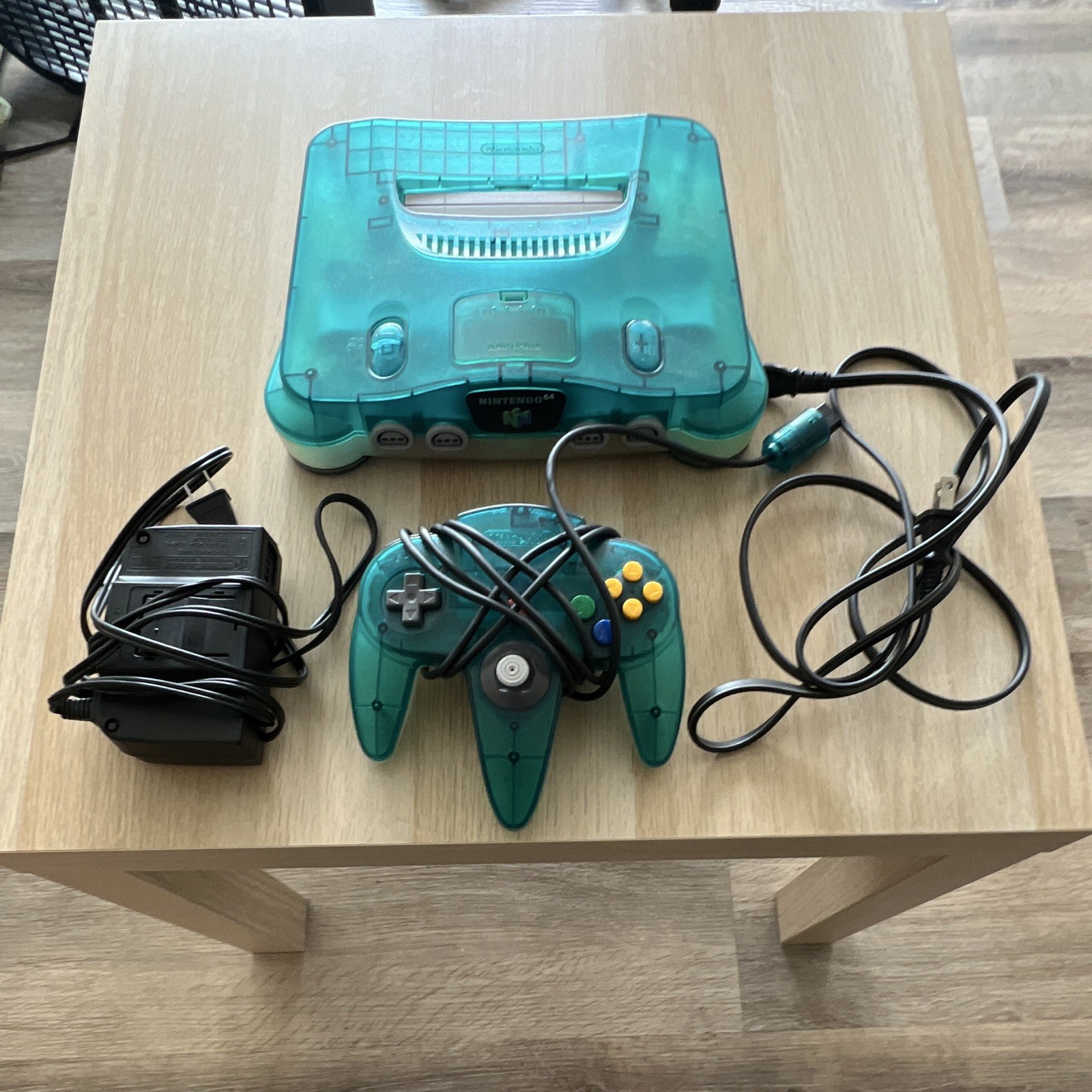 Nintendo 64 N64 Clear Blue Console Bundle w/ Controller, Standard Memory