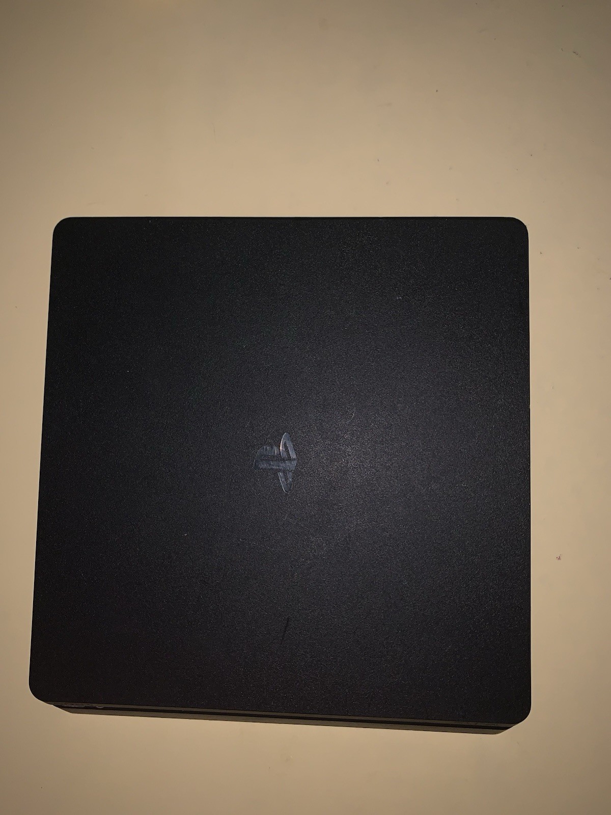Sony PlayStation 4 Slim Black Home Console HDMI USB-A Ethernet AUX Connectivity