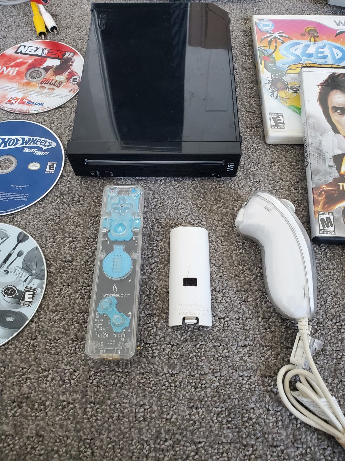 Black Nintendo Wii Console System Bundle w/ 12 Games Nunchuck TESTED! Sled