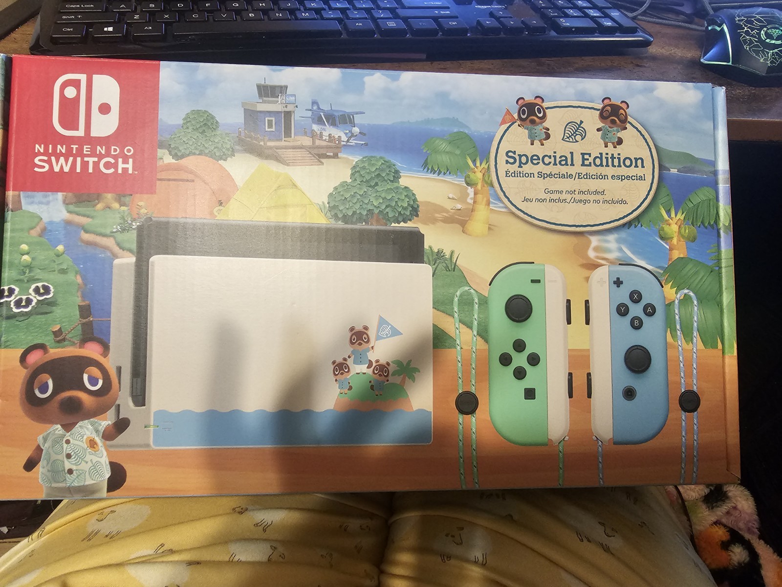 Nintendo Switch Animal Crossing: New Horizons Special Edition 32GB Amiibo 1080p