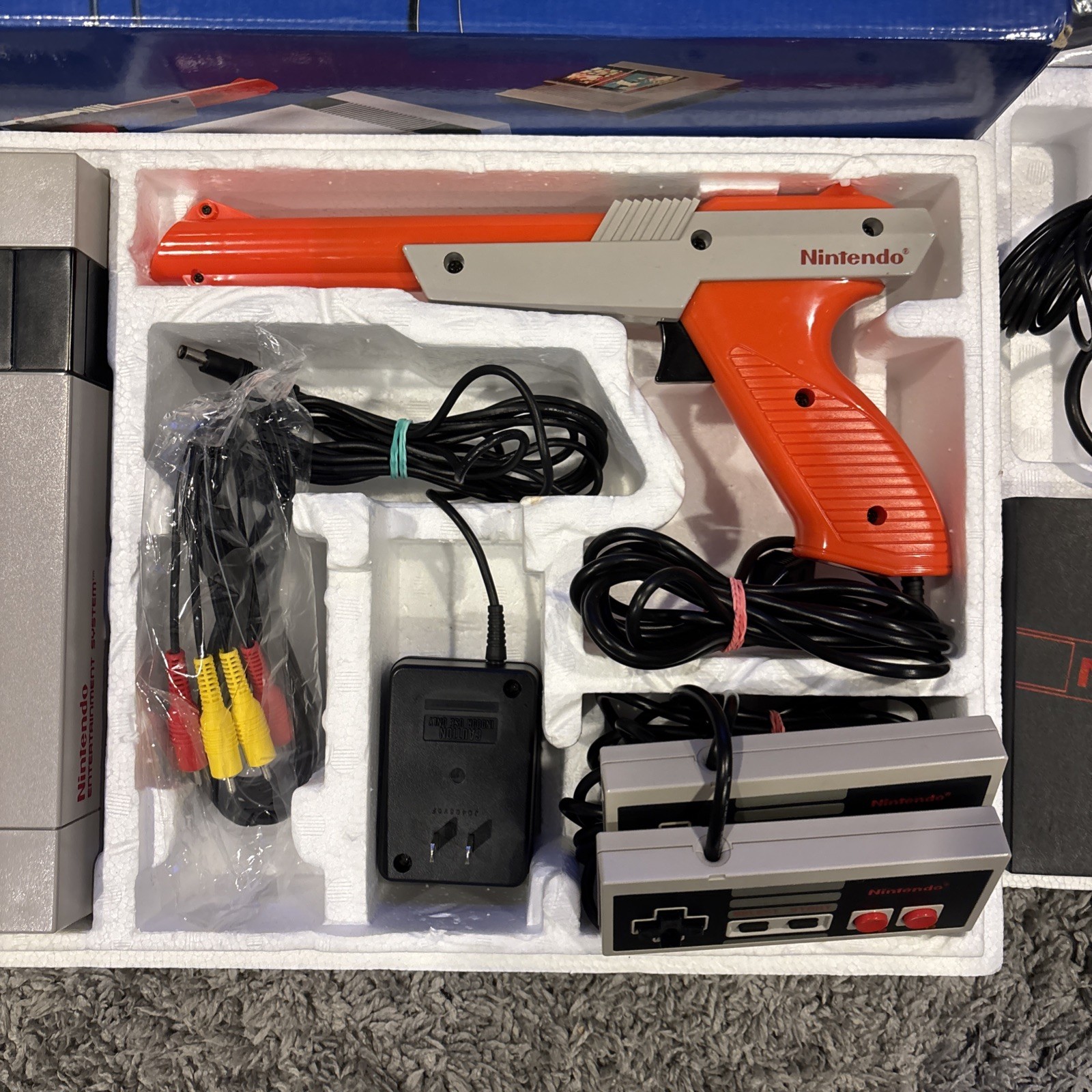 Nintendo NES Action Set Console – Blue Box Version – Complete In Box – Tested
