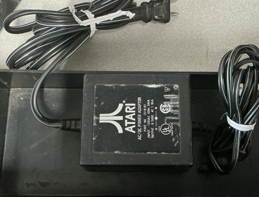 Atari CX-2600 Console 2 Joysticks 2 Paddles 14 Games Manual
