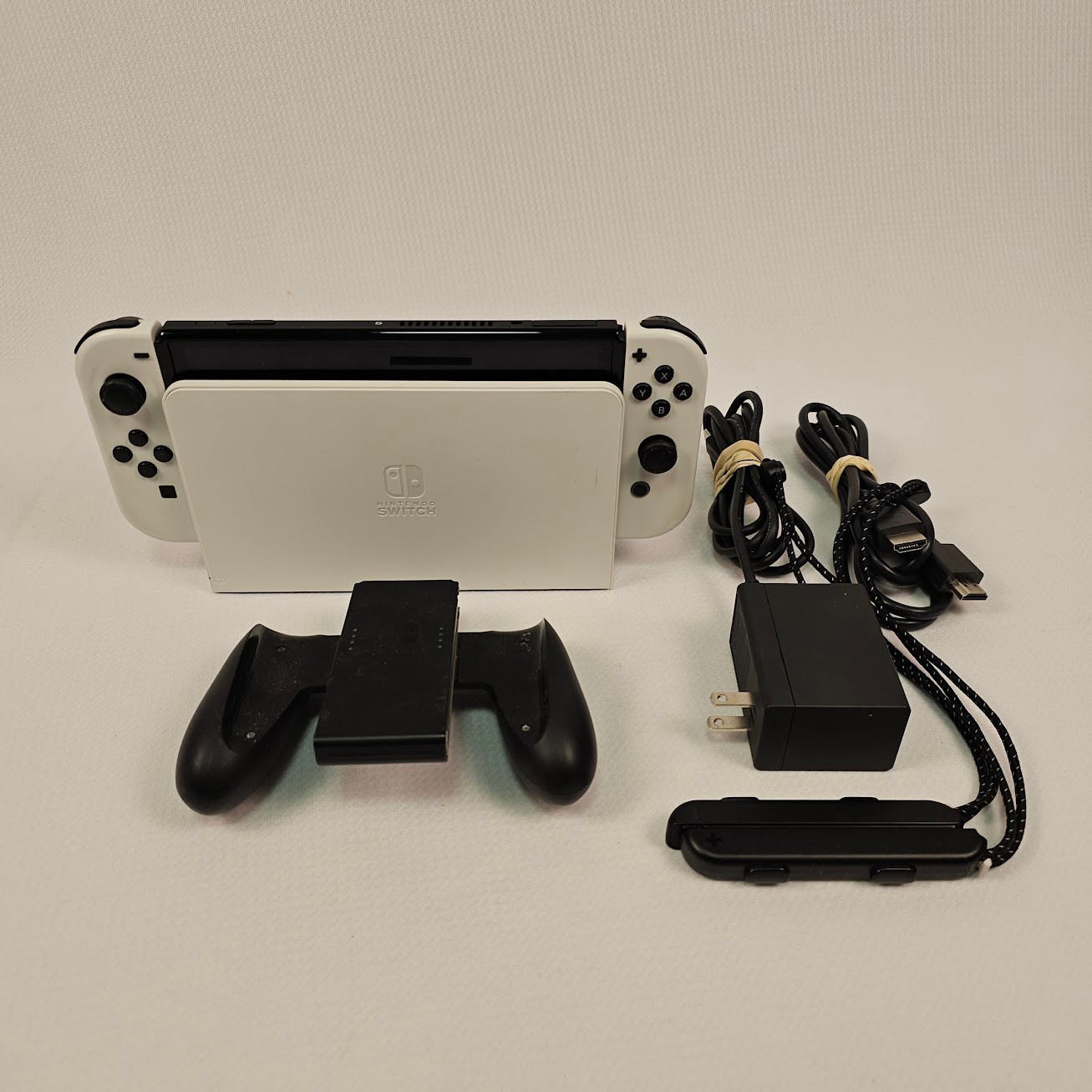 Nintendo Switch OLED HEG-001 64GB Video Game Console W/ Dock & White Joycons