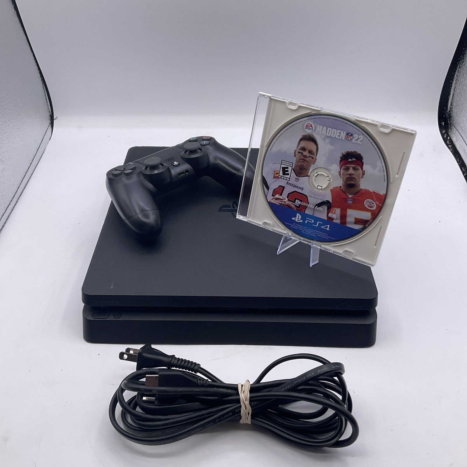 Sony PlayStation 4 PS4 CUH-2215a Console With Cords, Controller, And Madden 22