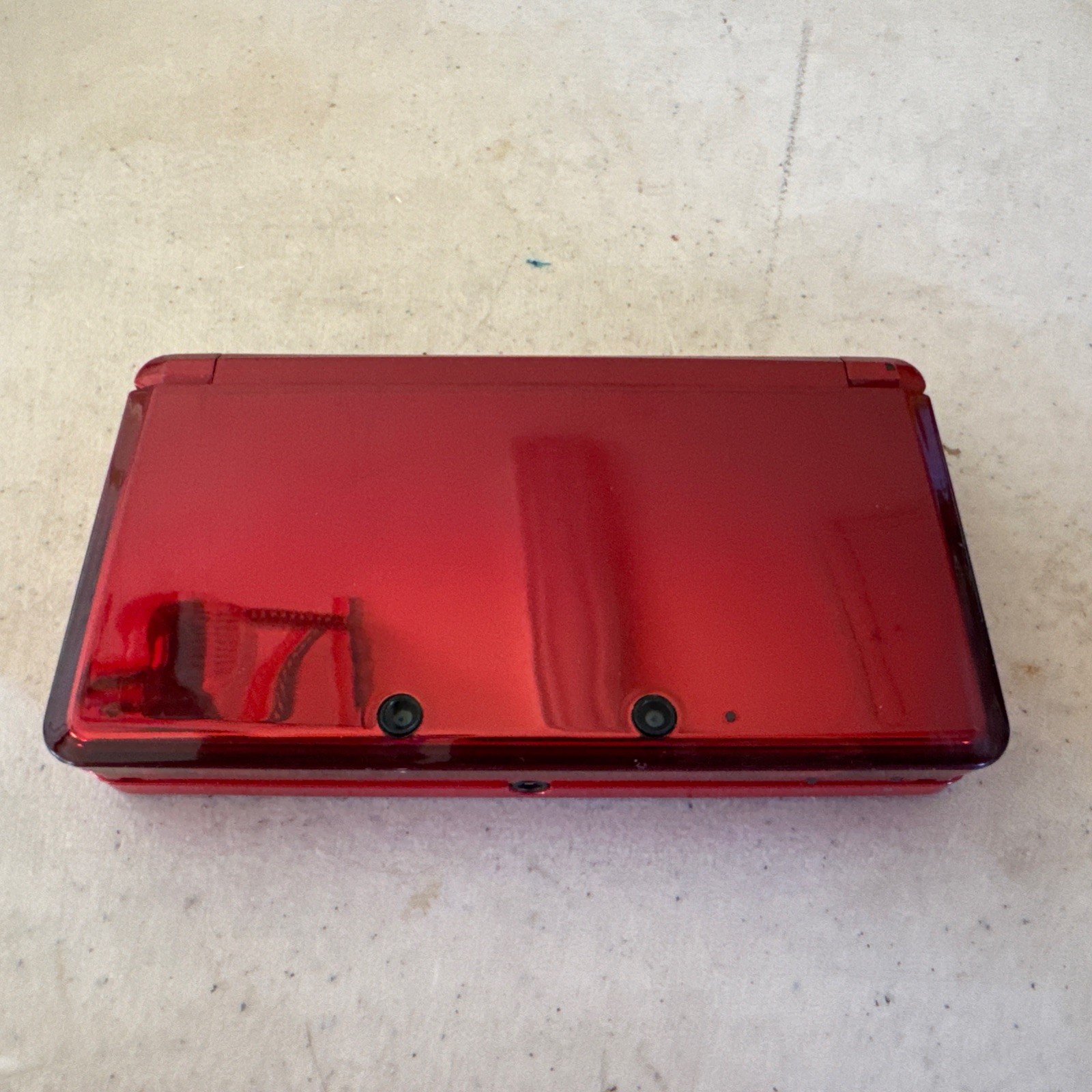 Nintendo 3DS Handheld System Red 2011 CTR-001, 2GB SD Card And Stylus TESTED