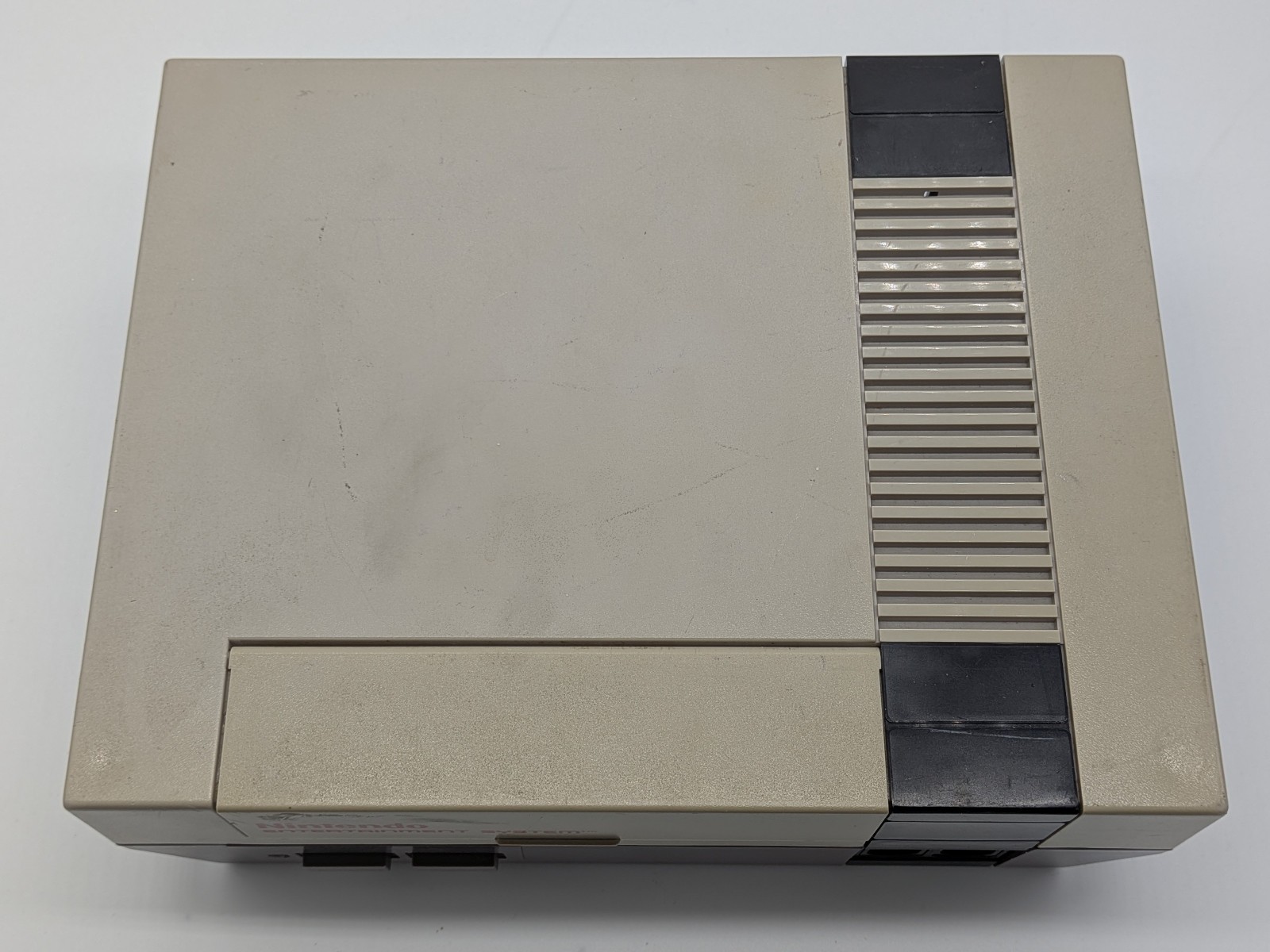 Nintendo NES 1985 Gray Console System 2 Controllers 1Game Works NES-001 Original