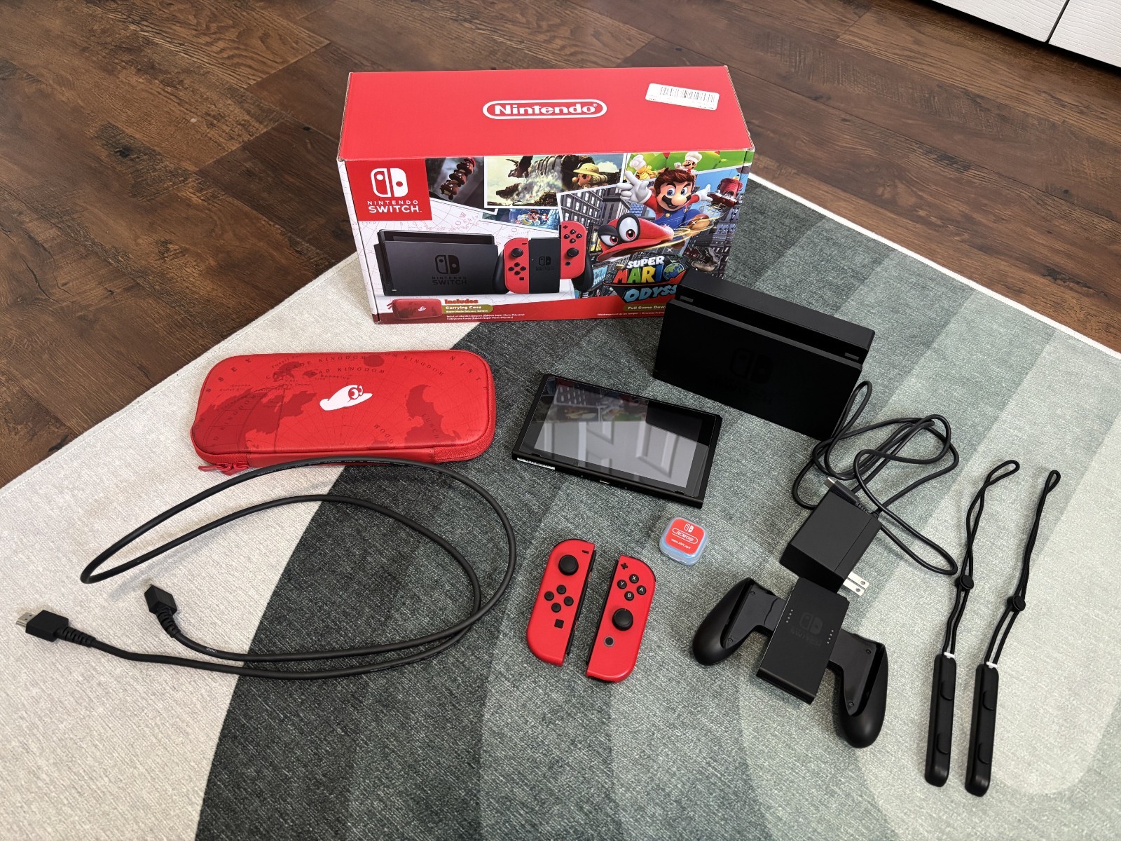 Nintendo Switch Super Mario Odyssey Edition CIB – V1 + Extras