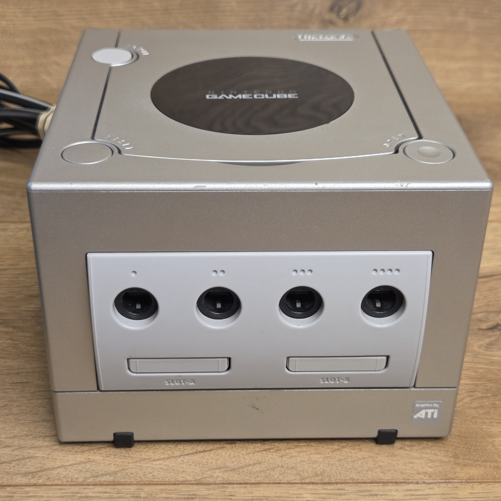 Nintendo GameCube DOL-101 Gaming System SILVER Console w/ Controller Bundle