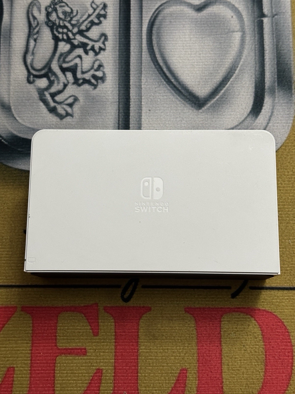 Nintendo Switch OLED Model HEG-001 Handheld Console – 64GB – White
