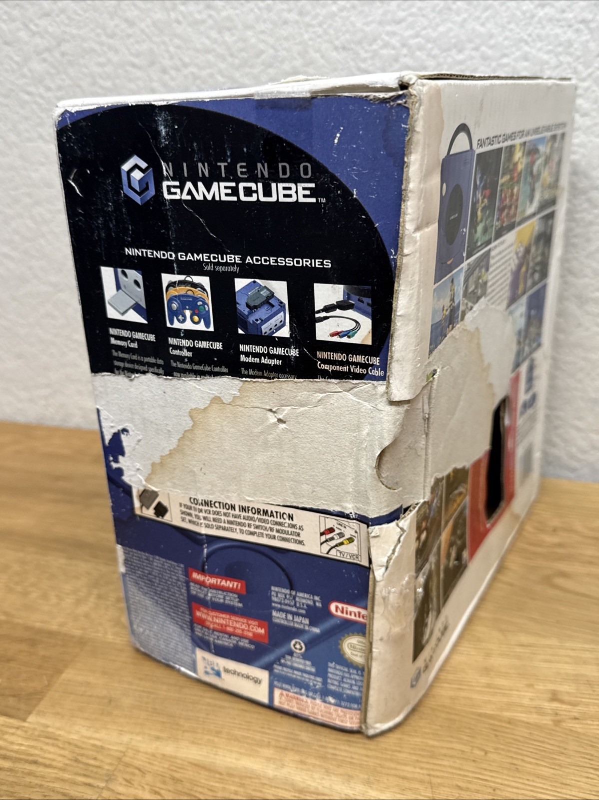 Nintendo GameCube DOL-001 USA Indigo Console Controller Body/Box Damaged Working