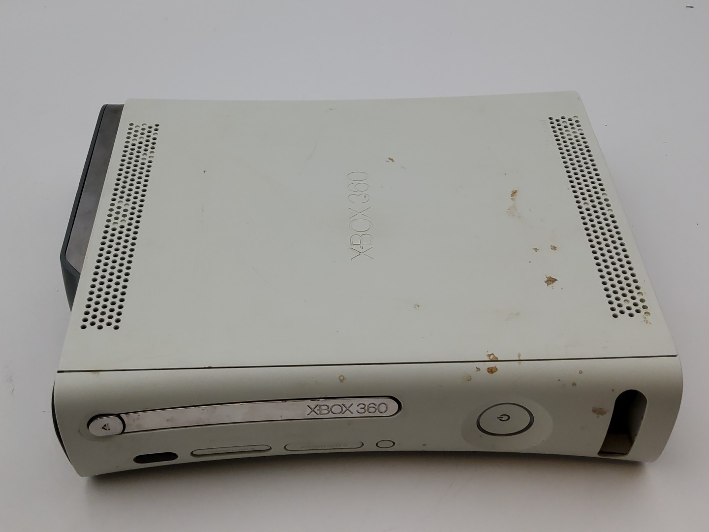 Microsoft Xbox 360 Game Console w 20 GB Hard Drive (Power & Aux Cord