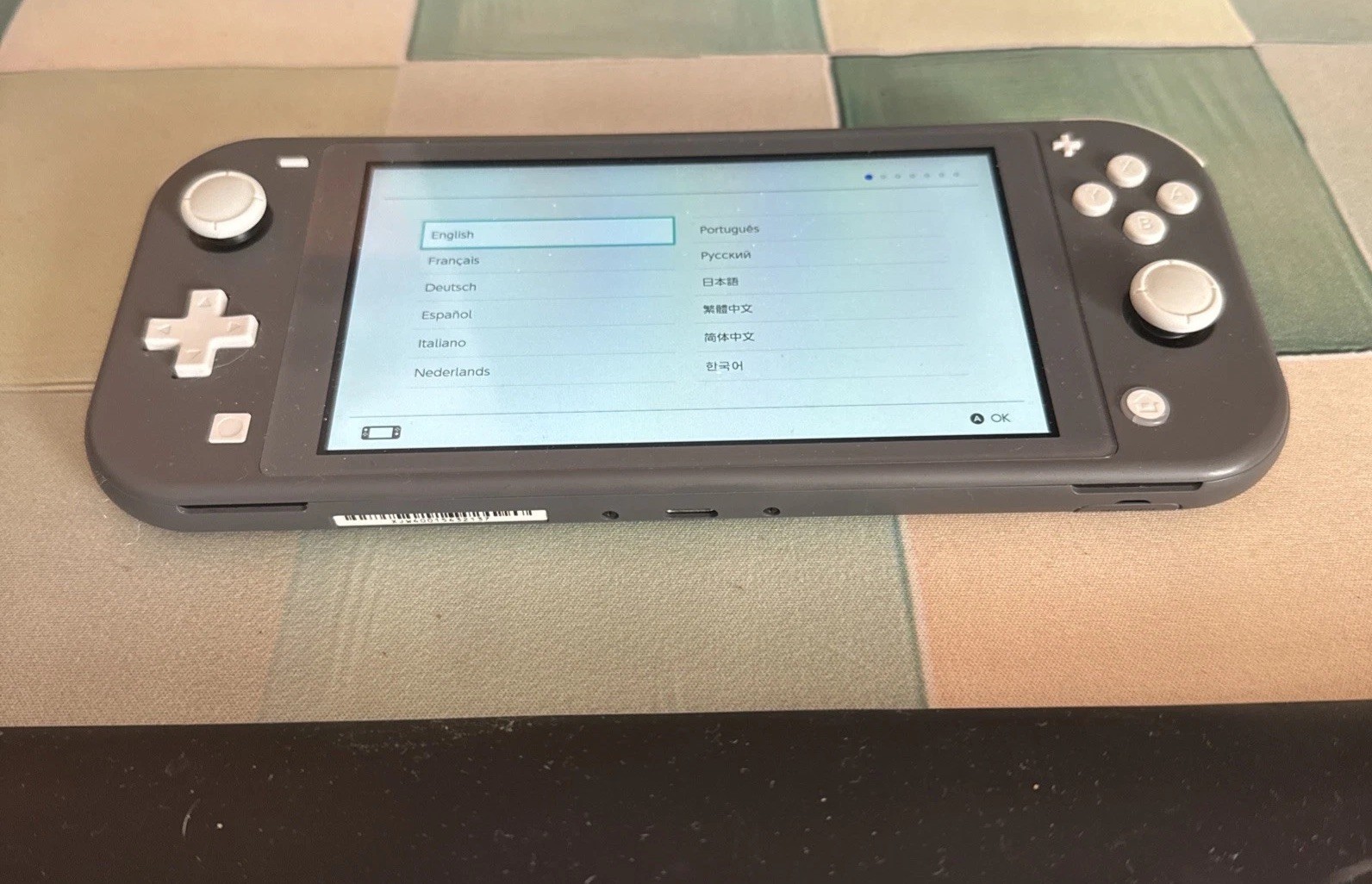 Nintendo Switch Lite Gray Handheld Console 32GB 720p Wi-Fi USB-C HDH-001