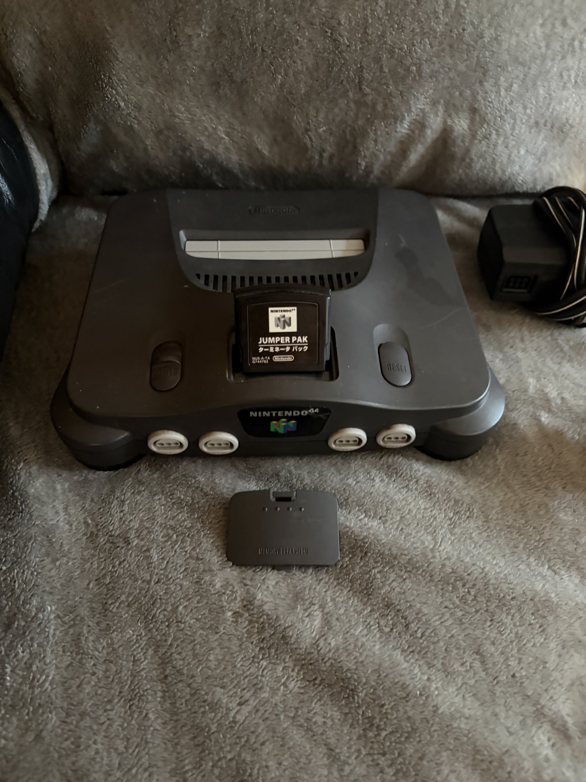 Nintendo 64 Console Bundle w/Controllers & games