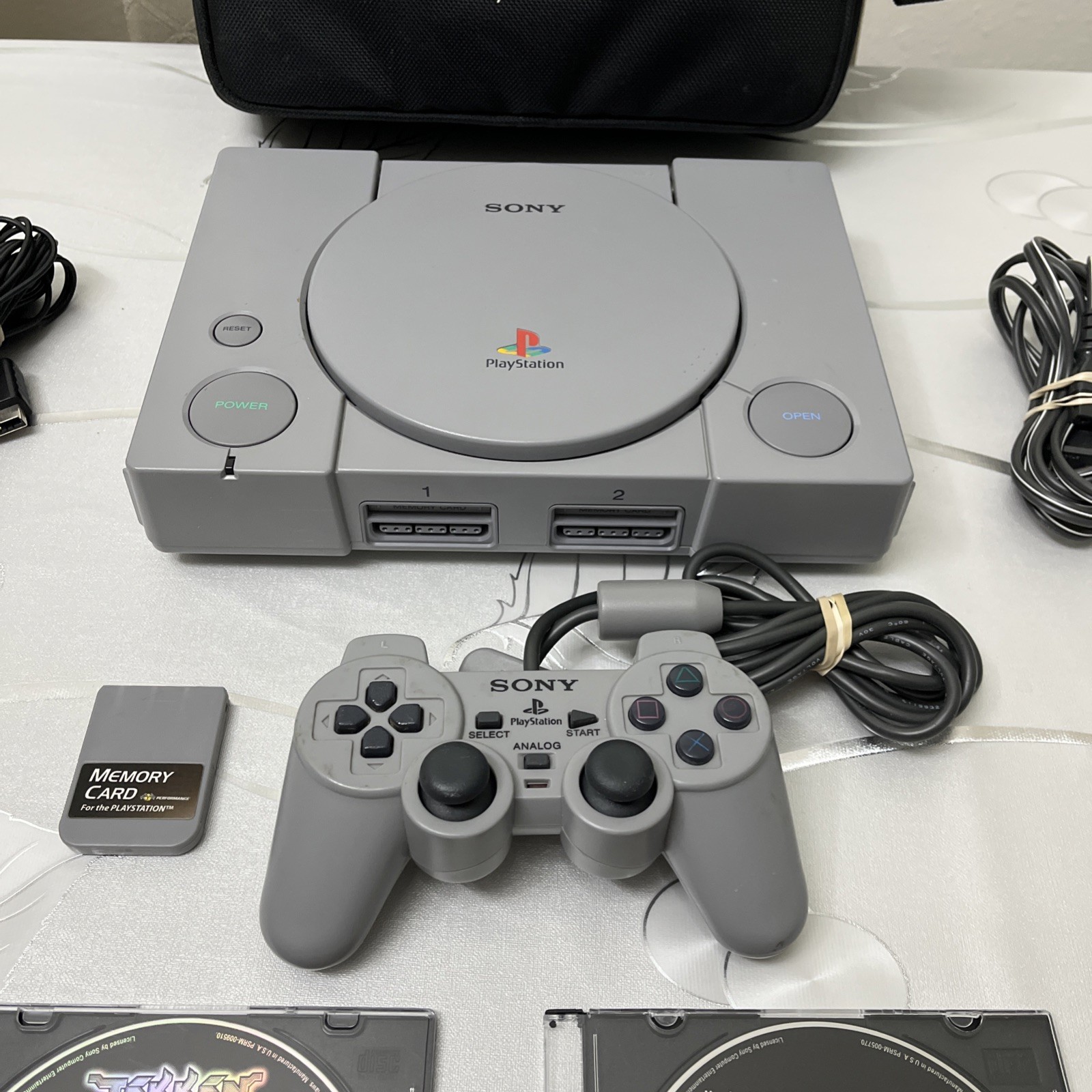 Sony PlayStation 1 Console (NTSC) Metal Gear Solid Bundle