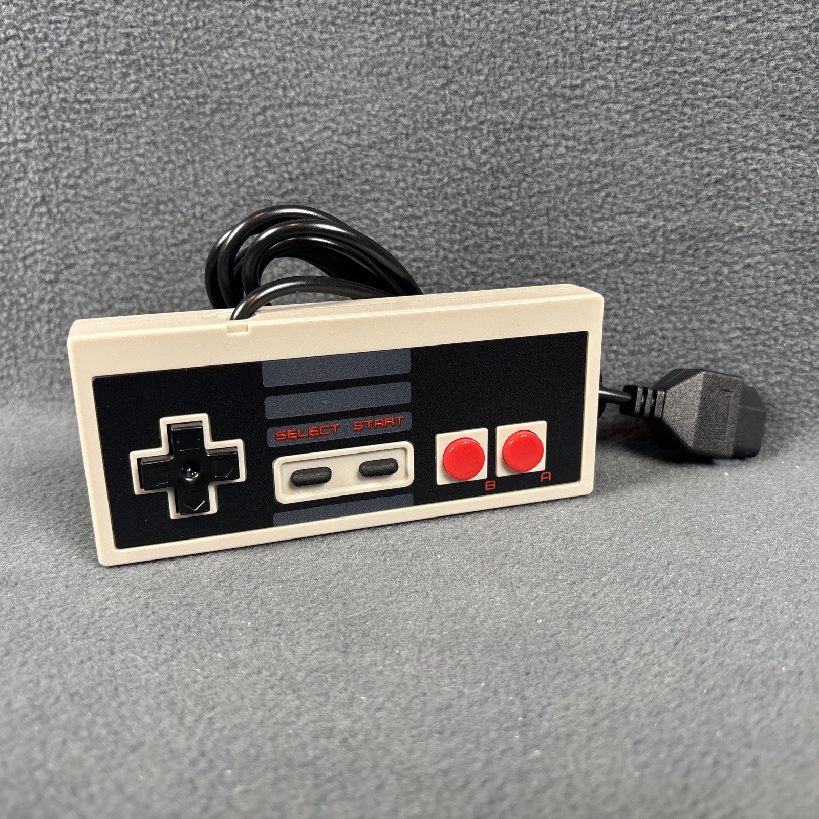 Nintendo NES NUS-001 Console Bundle – New Pins – Refurbished, Very Good