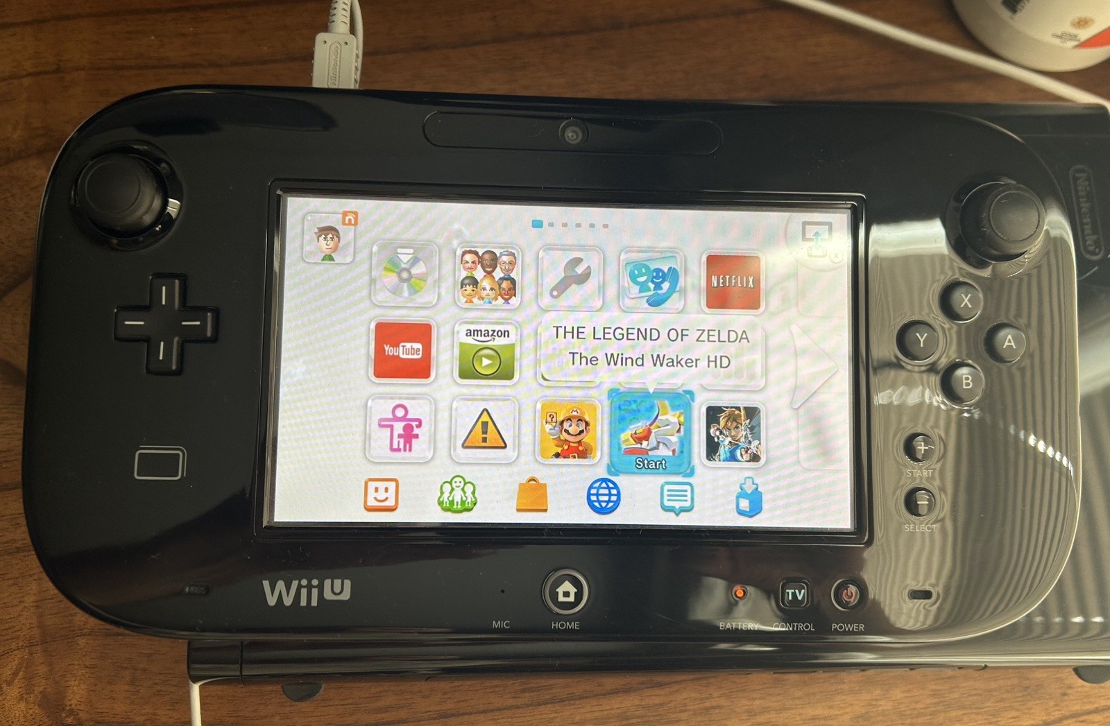 Nintendo Wii U Console + Gamepad 32GB Black Handheld System