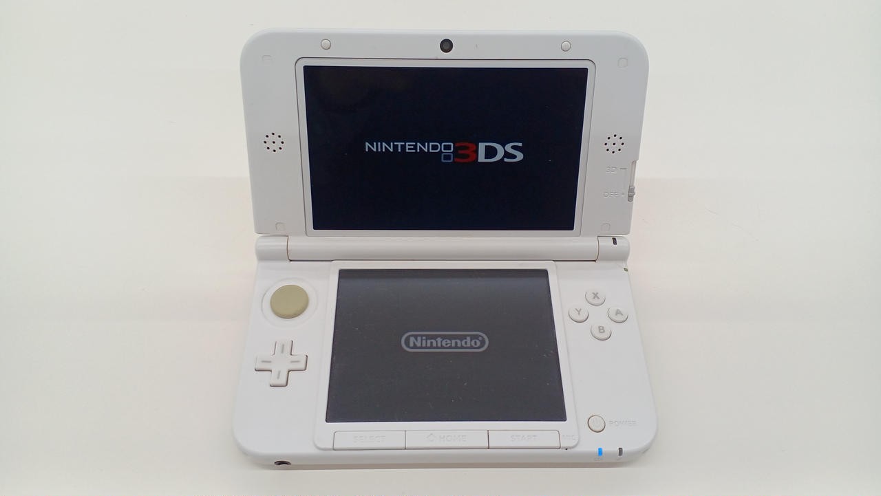 NINTENDO SPR-001 3DSLL