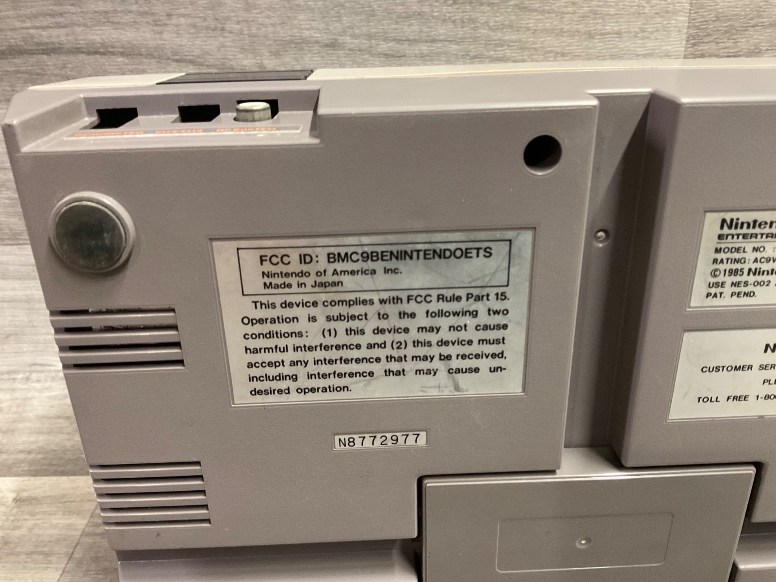 1985 Original NES Console Nintendo System NES-001, Powers On Parts Or Repair