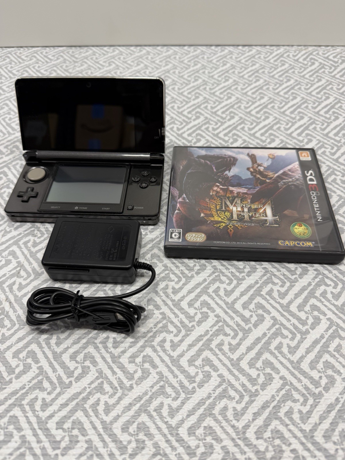 Nintendo 3DS Cosmo Black Console CTR-001 Japan Import Bundle – Monster Hunter 4