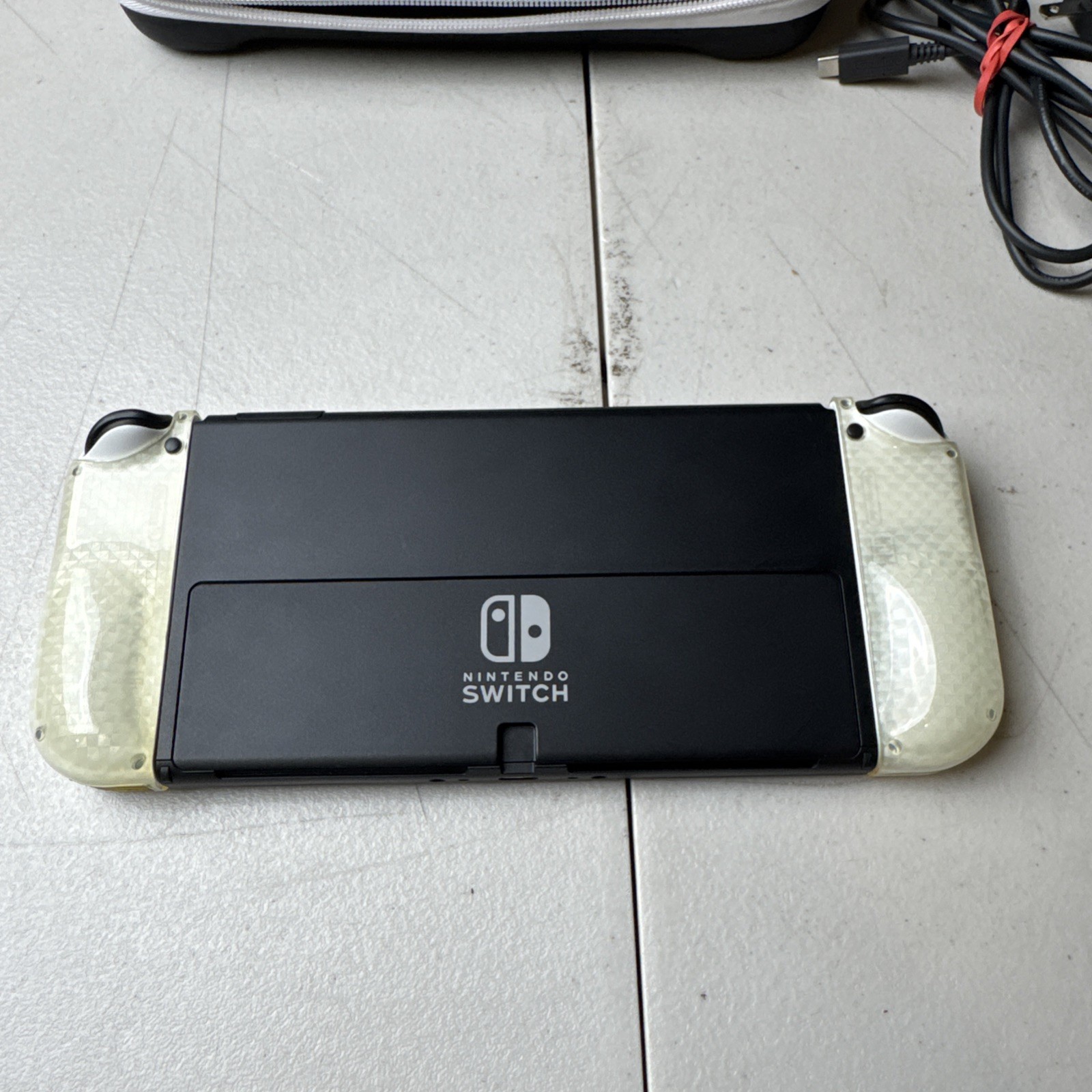 Nintendo Switch OLED Model HEG-001 Handheld Console – 64GB – White