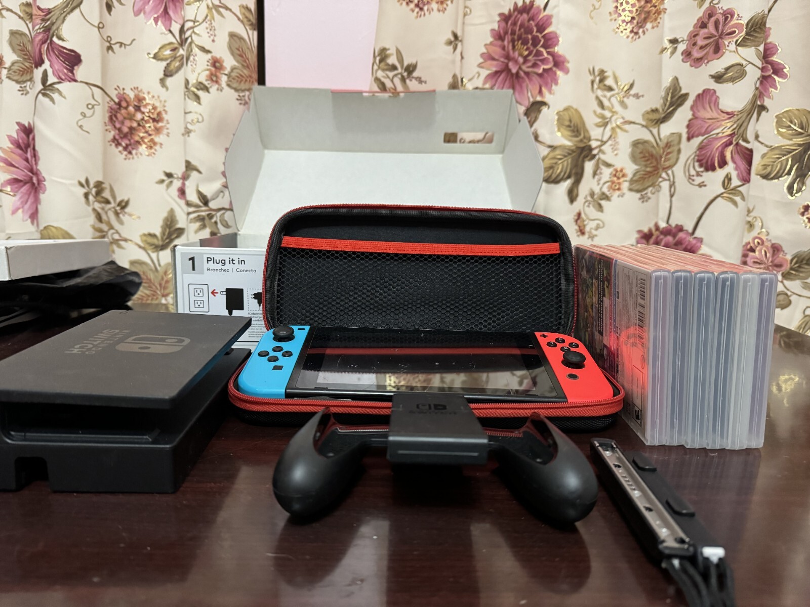 Nintendo Switch Game Console – 32GB, New Edition, Neon