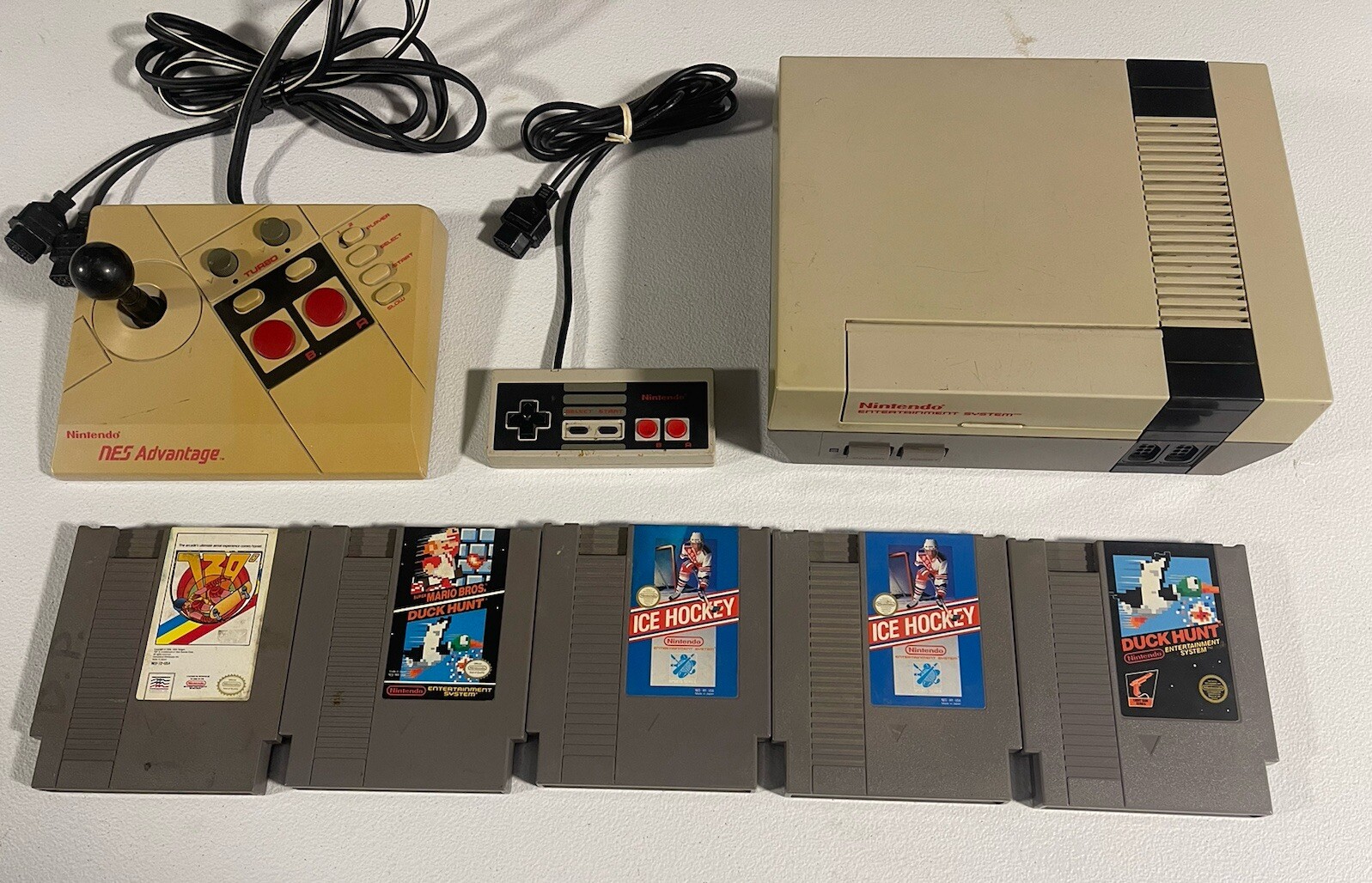 Nintendo Entertainment System NES-001 Original Console Bundle NES Advantage