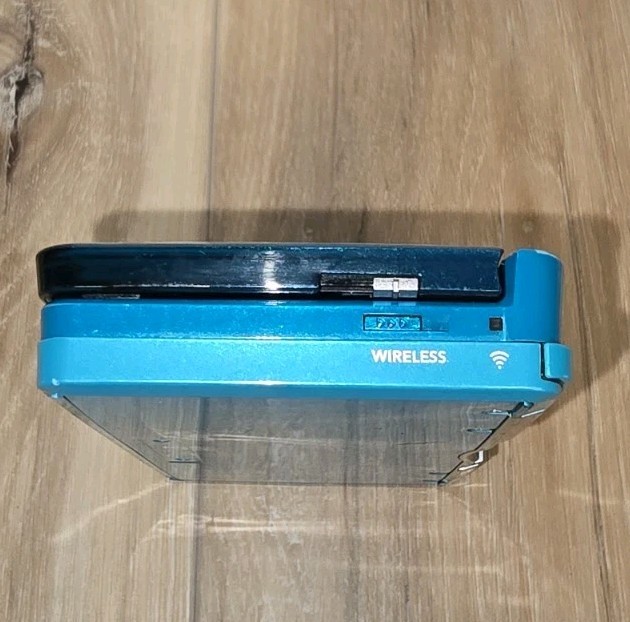 NINTENDO 3DS AQUA BLUE CTR-001: TESTED / WORKING With Charger And CASE