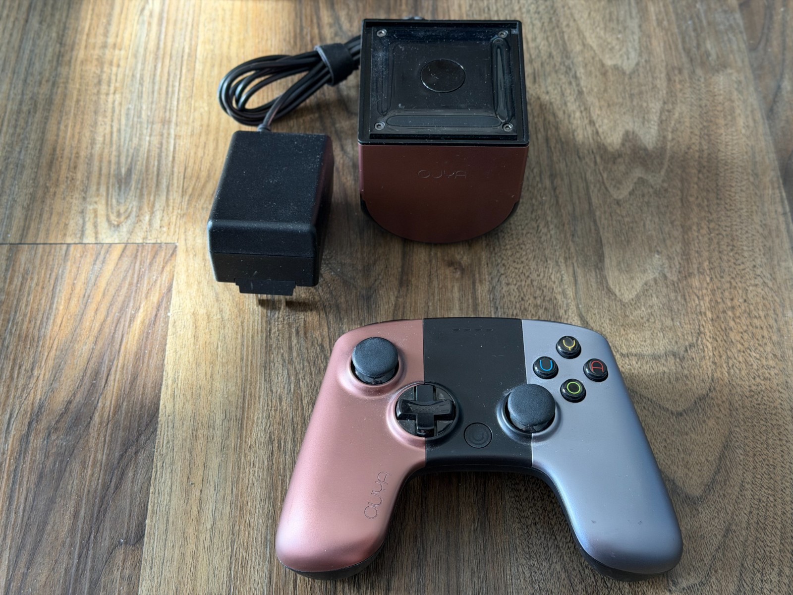 OUYA Limited Edition Bronze Console – OUYA1-B w/ Controller & Power Supply