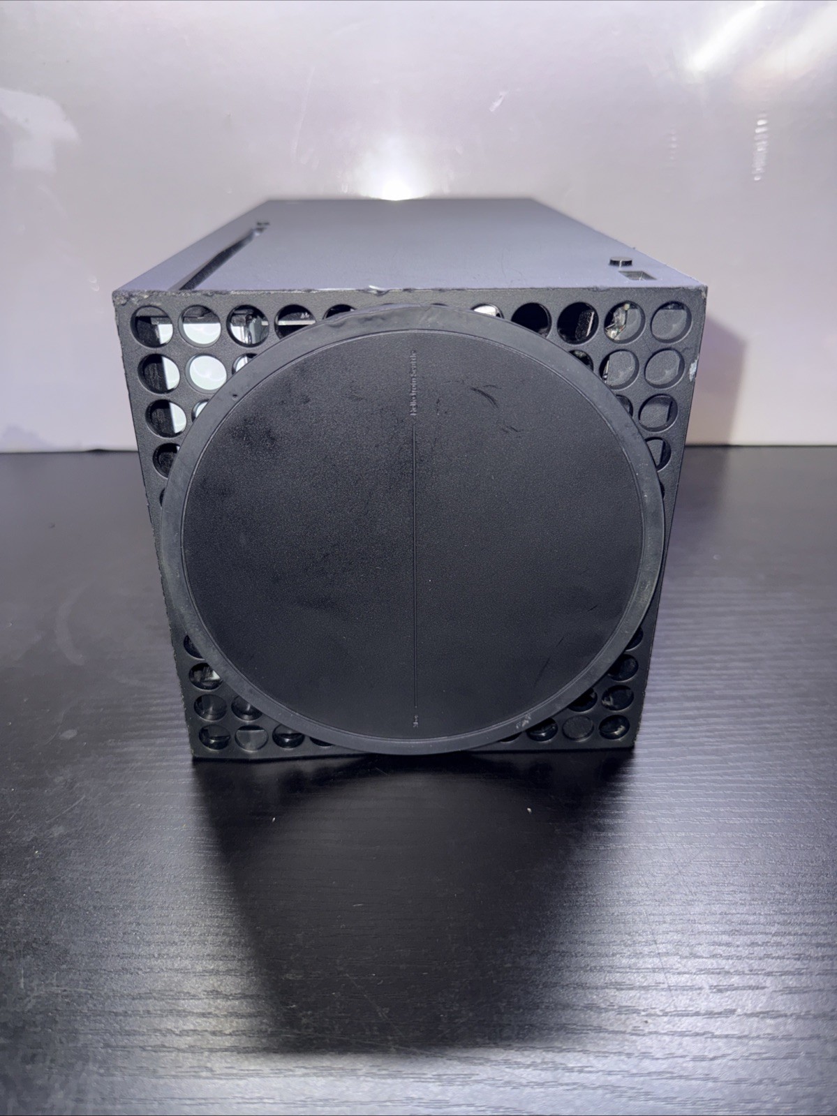•Cosmetically Flawed•Microsoft Xbox Series X 1TB Console