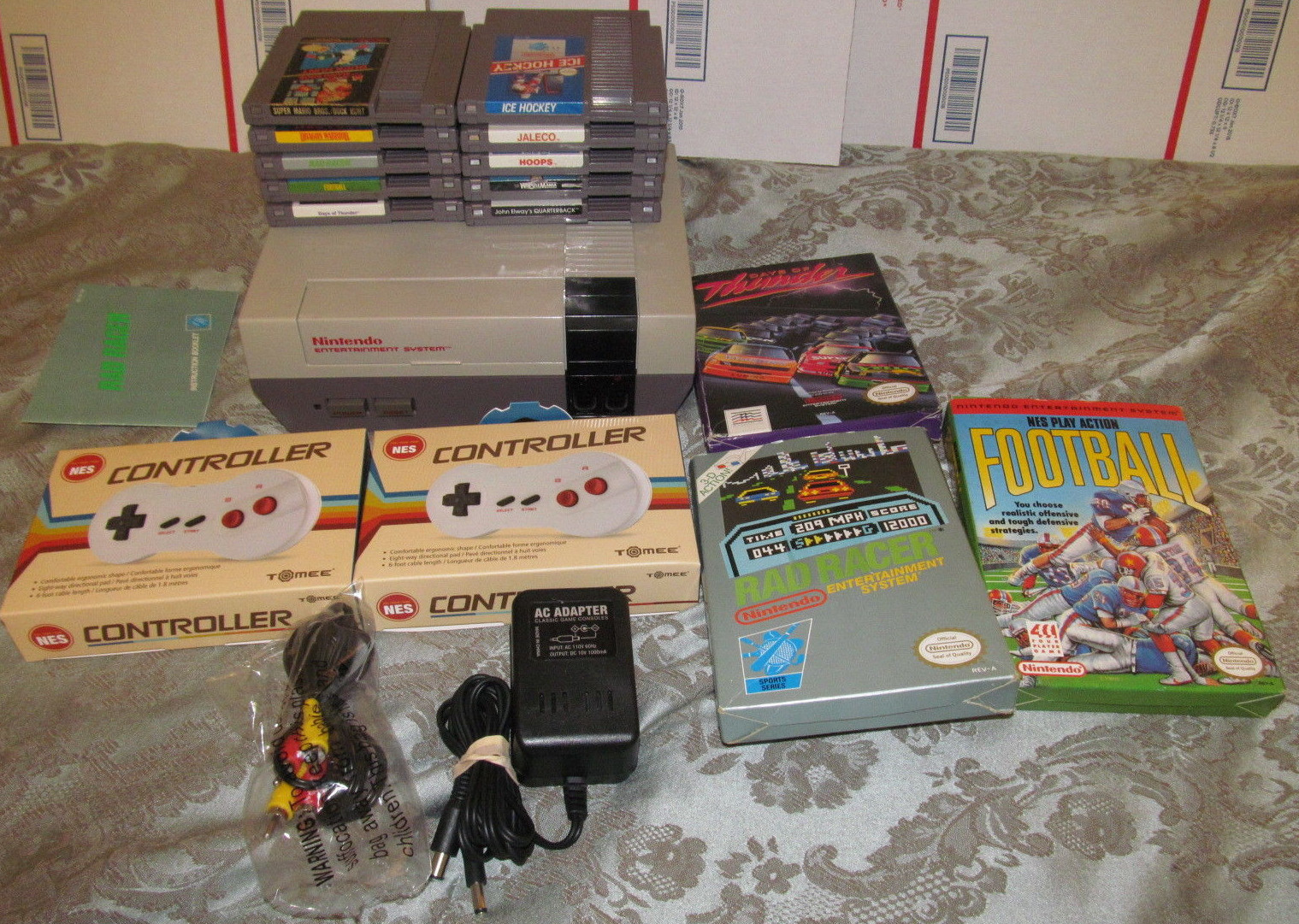Nintendo NES Console System 2 dog bone & 10 Game Mario Bundle Tested / Works