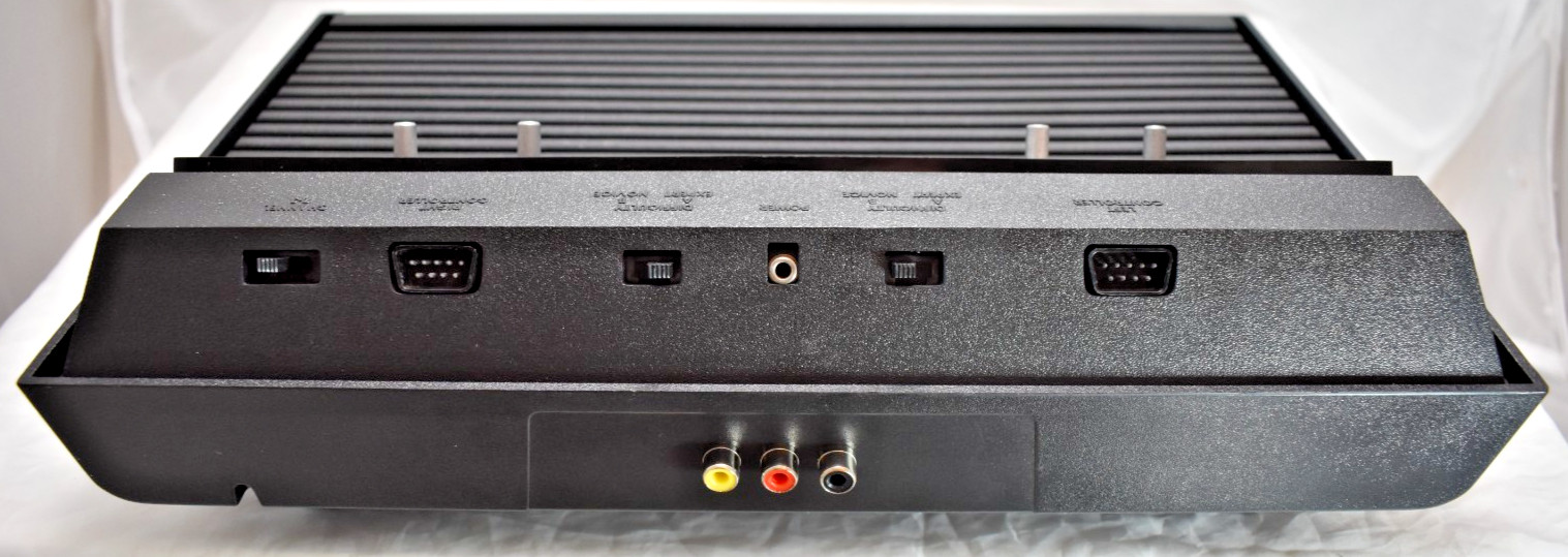 Atari 2600 4 Switch RCA AV Mod Console 3 Games 2 Joysticks Bundle