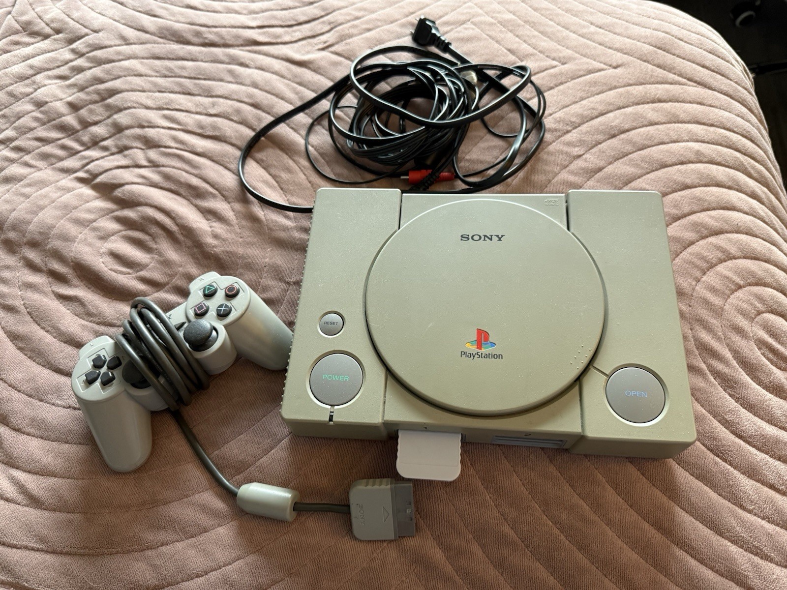 Sony PlayStation 1 Console – Grey; Bundled w/controller, 1MB memory card, cables