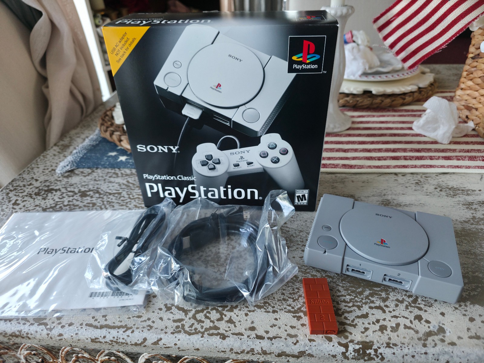 Sony PlayStation Classic Mini Console w/8bitdo USB Wireless 2 Adapter