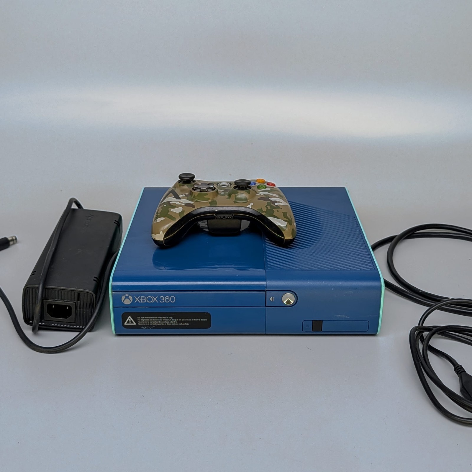 Microsoft Xbox 360 E Console 500GB Blue Call of Duty+Camo Controller Tested
