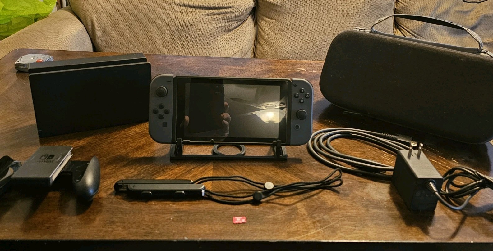 Nintendo Switch 32GB Console Gray Joy Cons w/ 128gb MicroSD & Big Case