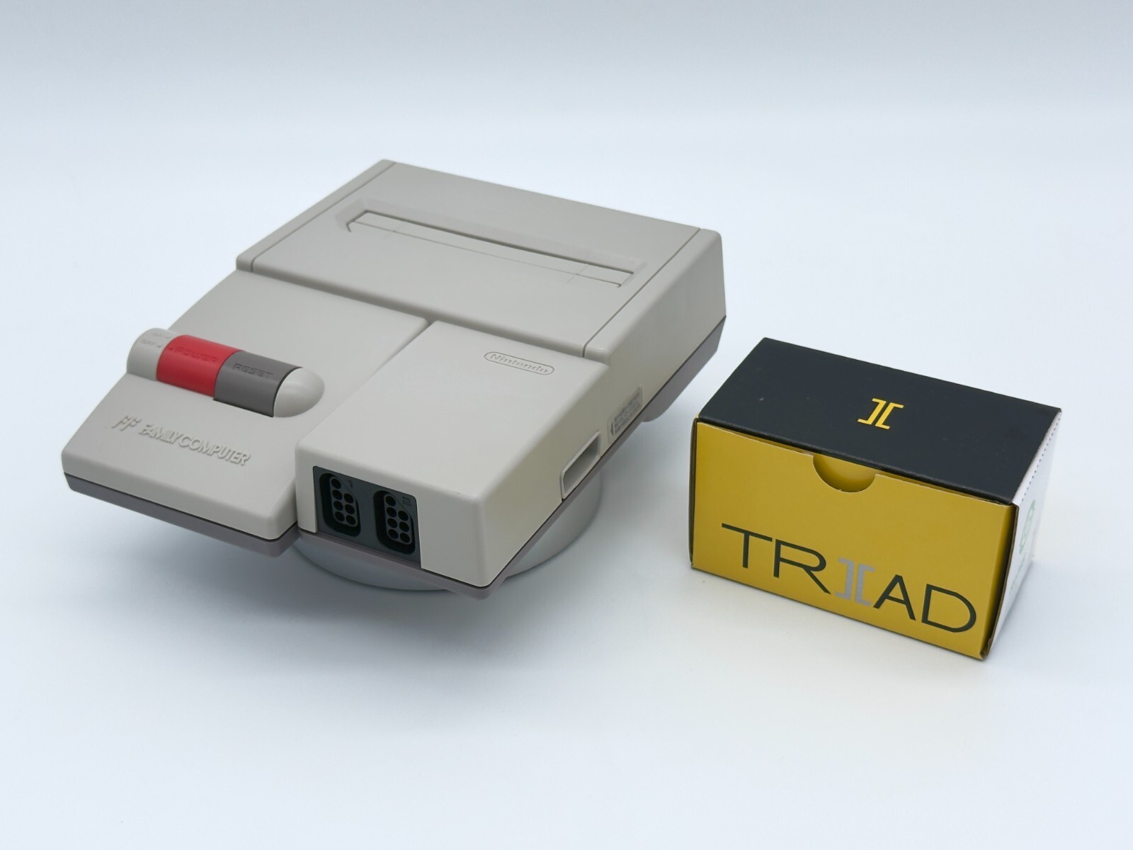 AV Famicom (HVC-101) Top Loader with Tim Worthington’s NESRGB 4.3, recap & more!