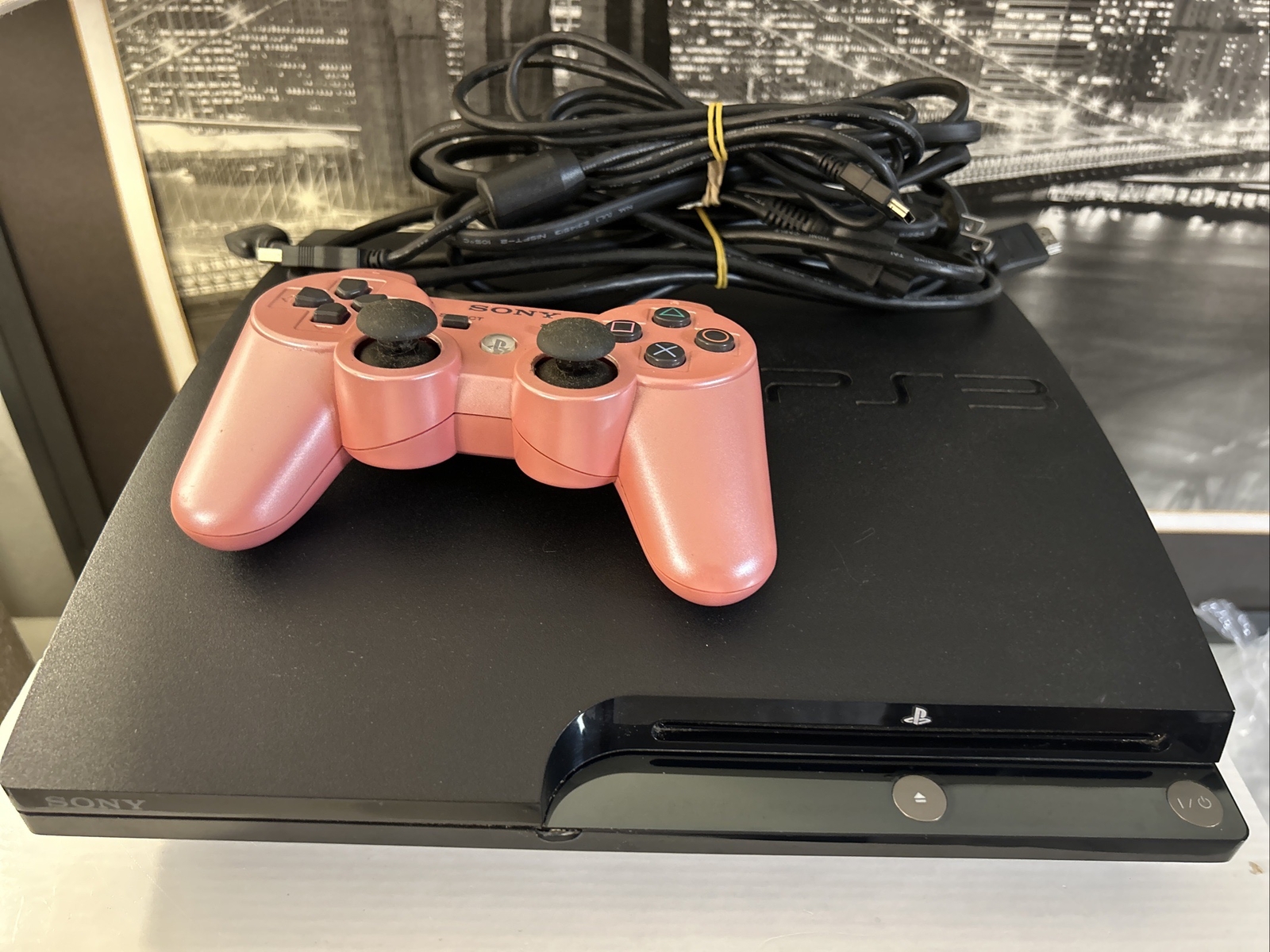 PS3 console W/ Cords & Sony Pink dualshock controller OE PlayStation 3 *TESTED*
