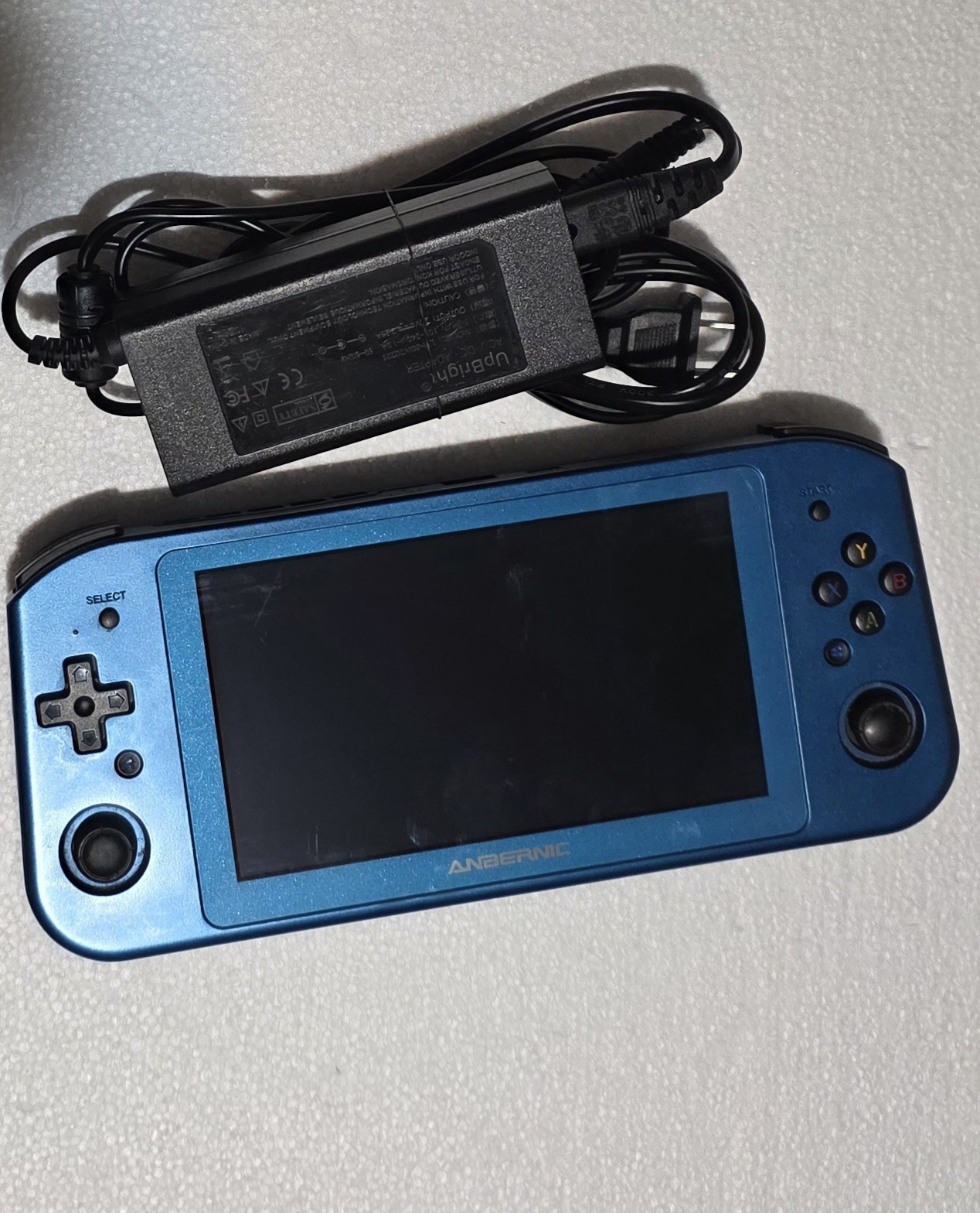 ANBERNIC Win600 Games Handheld Portable PC Game Player Laptop Win11 AMD 3050e
