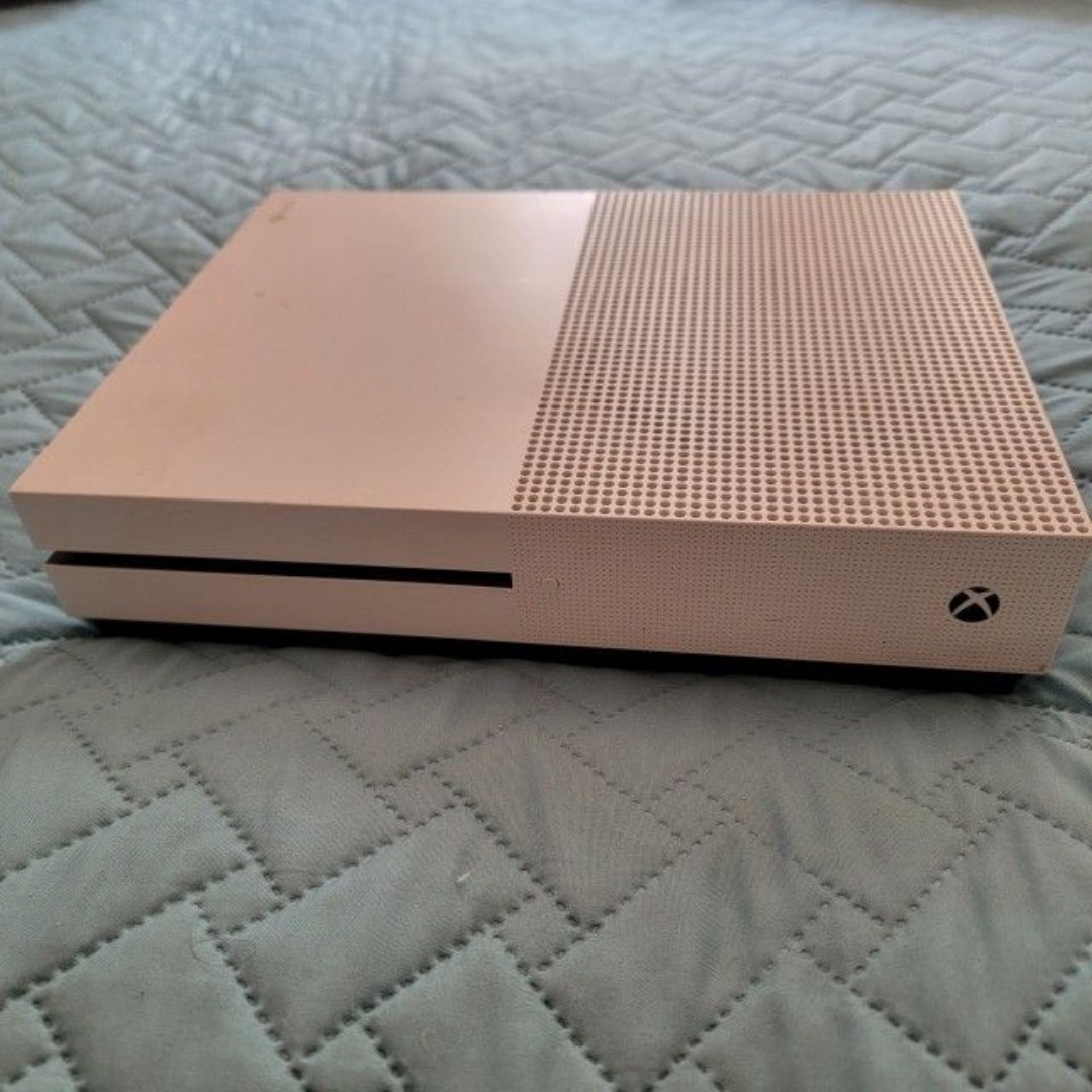 Xbox One S