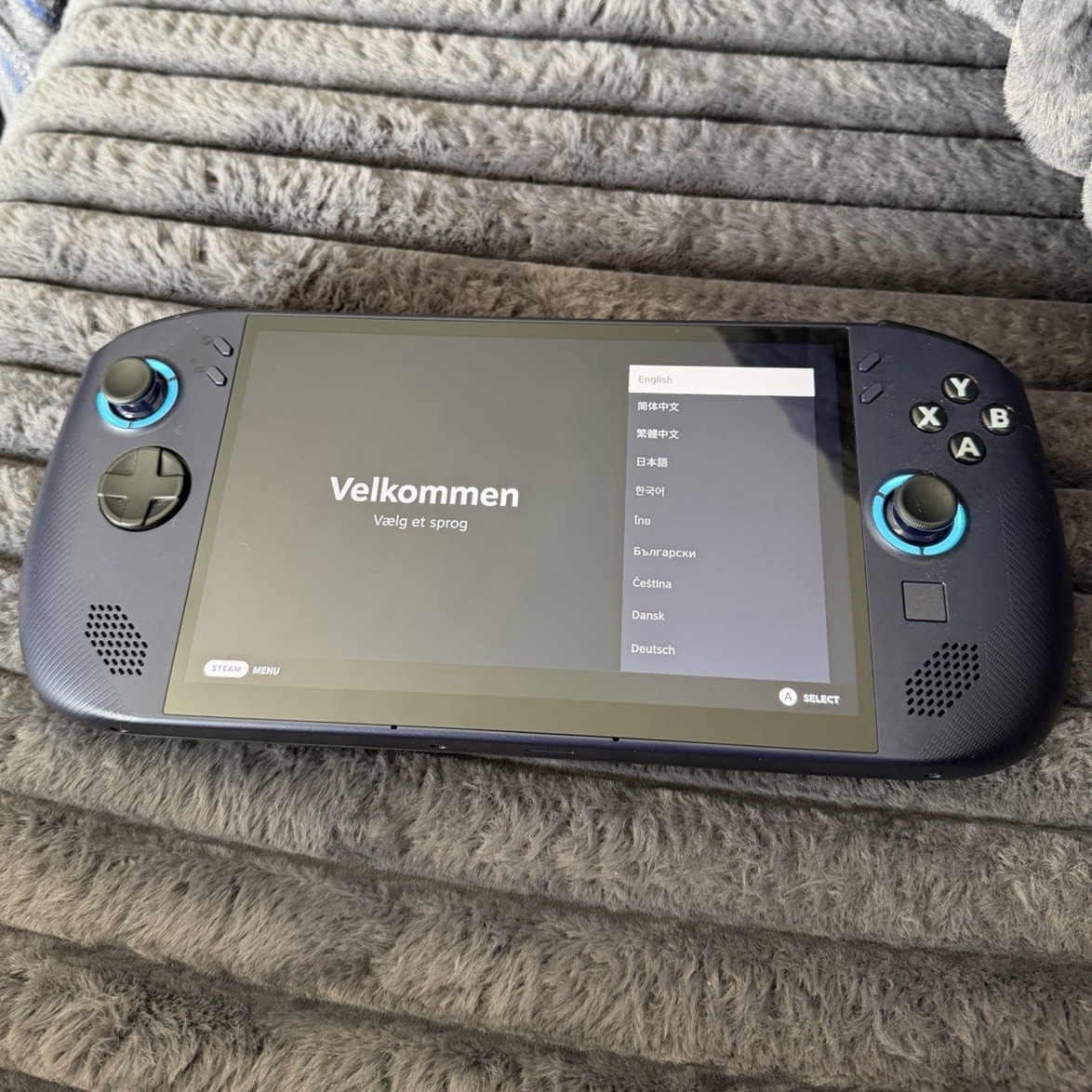 Lenovo Legion Go Handheld Gaming PC Windows 11 512GB 2560×1600