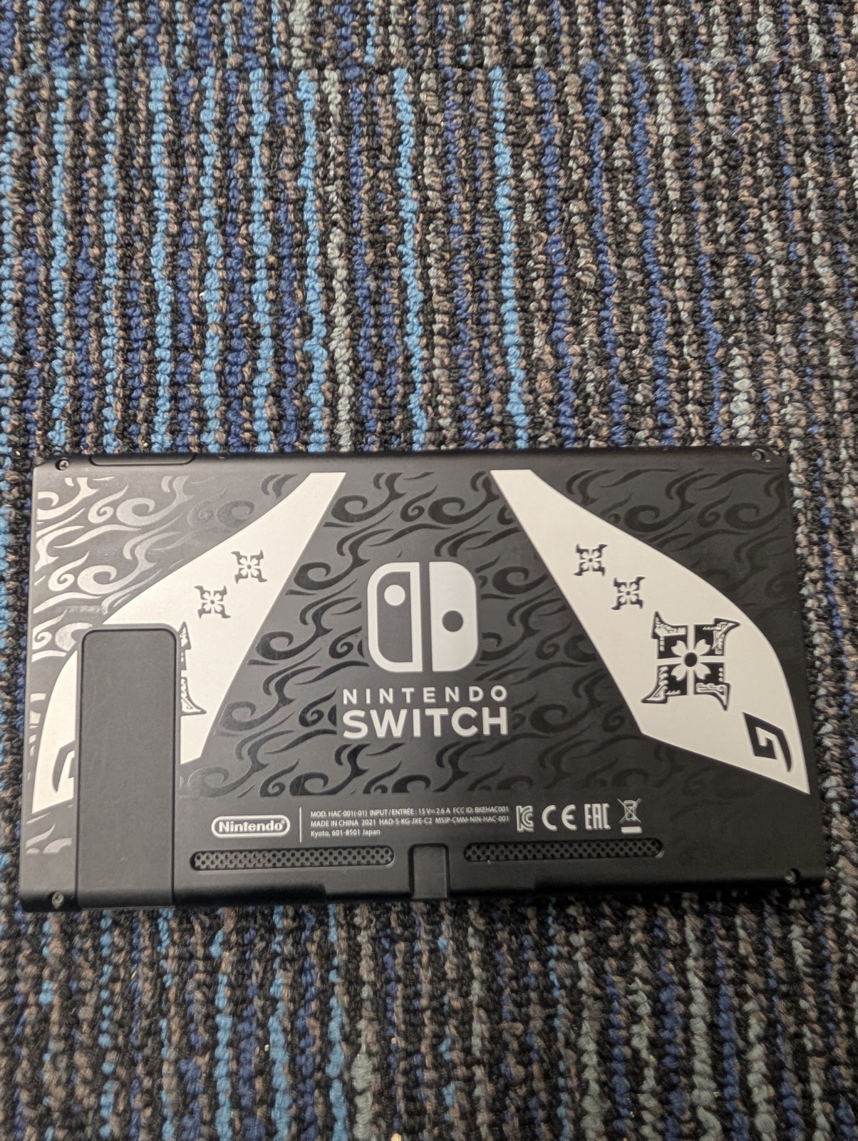 Nintendo Switch MONSTER HUNTER RISE Special Edition Console Black Gray Gold HDMI