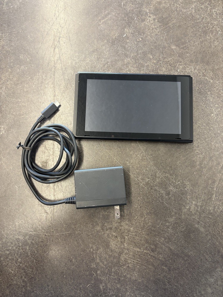 NINTENDO SWITCH HAC-001 CONSOLE HANDHELD SYSTEM. NO JOYCONS