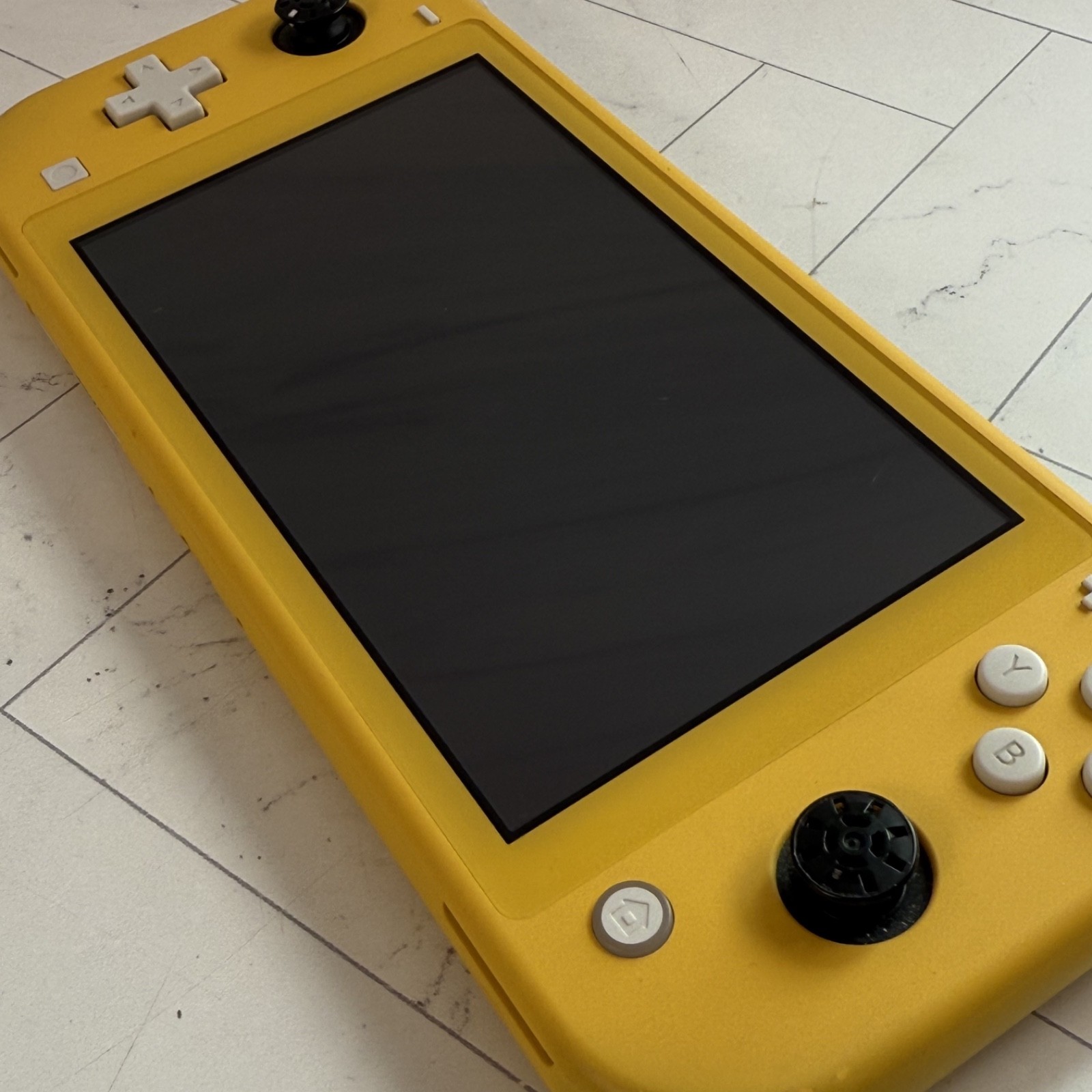 Nintendo Switch Lite HDH-001 32GB Console – Yellow #H47