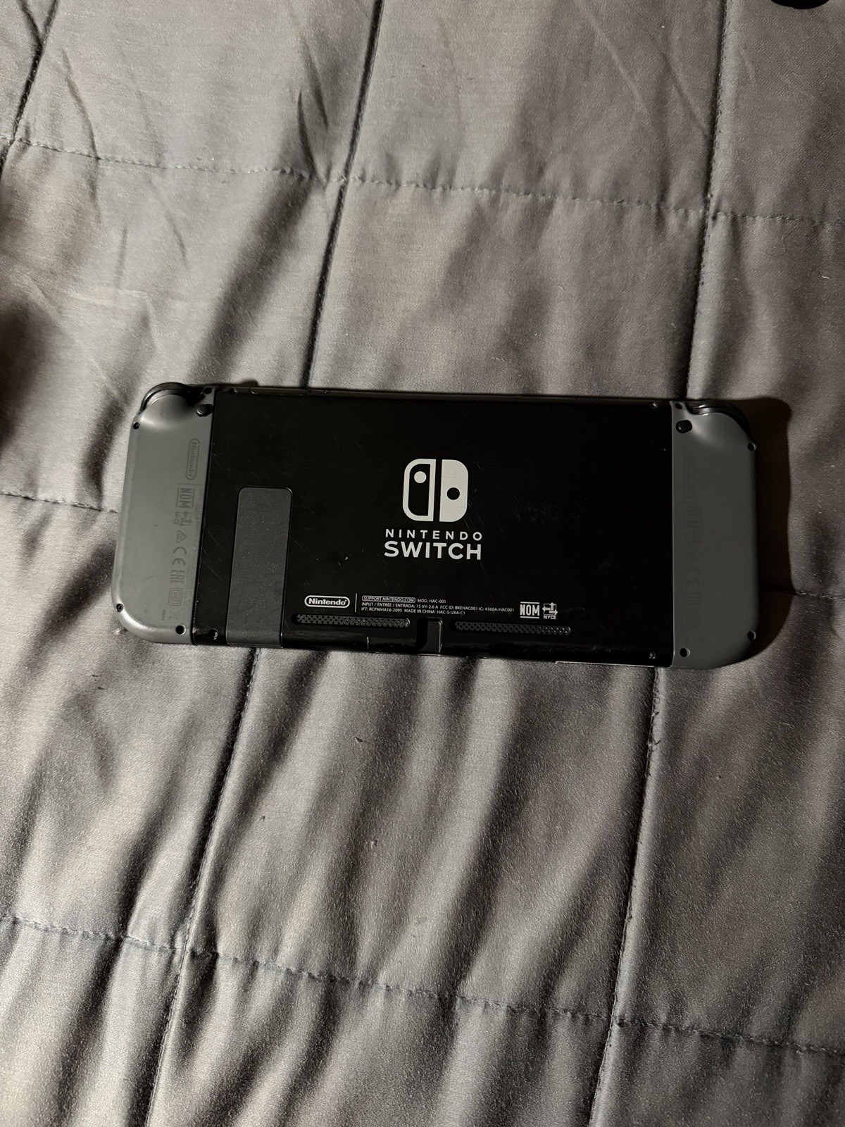 Nintendo Switch Black/Gray Console Detachable Controllers with Charger & Tv USB