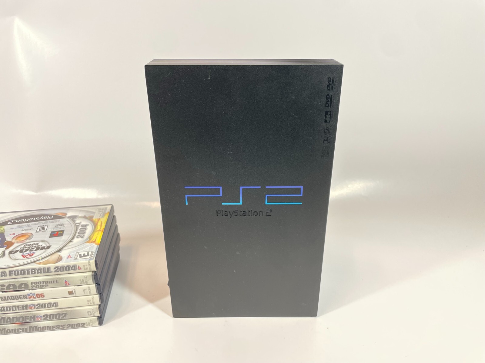 Sony Playstation 2 PS2 Model SCPH-35001 Console Sports Games 2 Controller Bundle