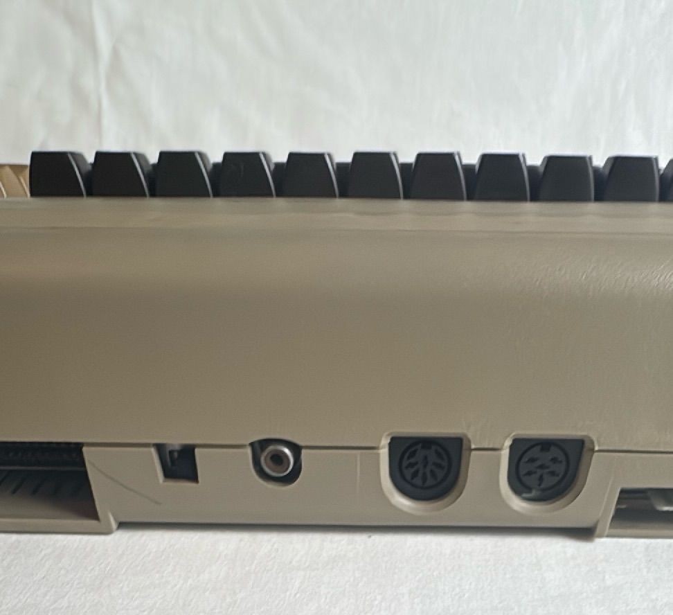 Commodore 64 Retro Home Computer With Original Box Tested 64K Model P01844618
