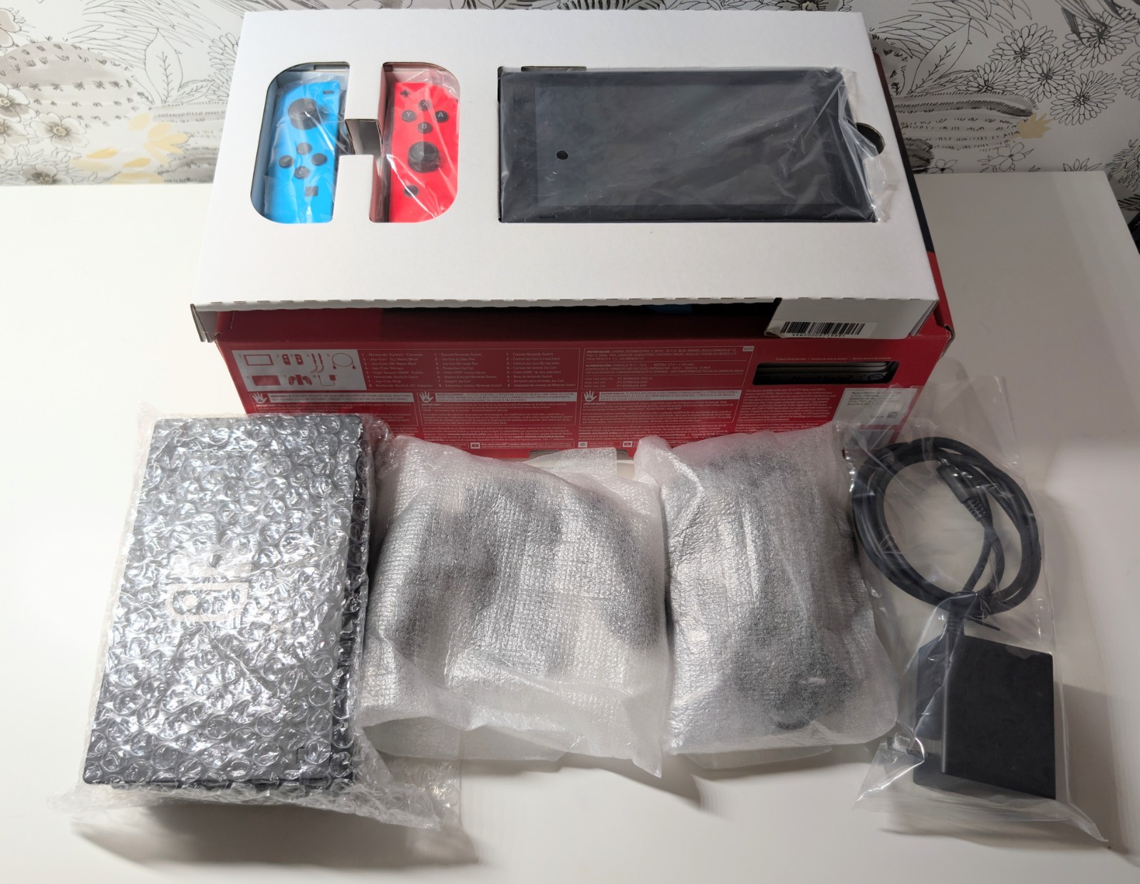 Nintendo Switch 32GB Handheld Console – Neon Red/Neon Blue